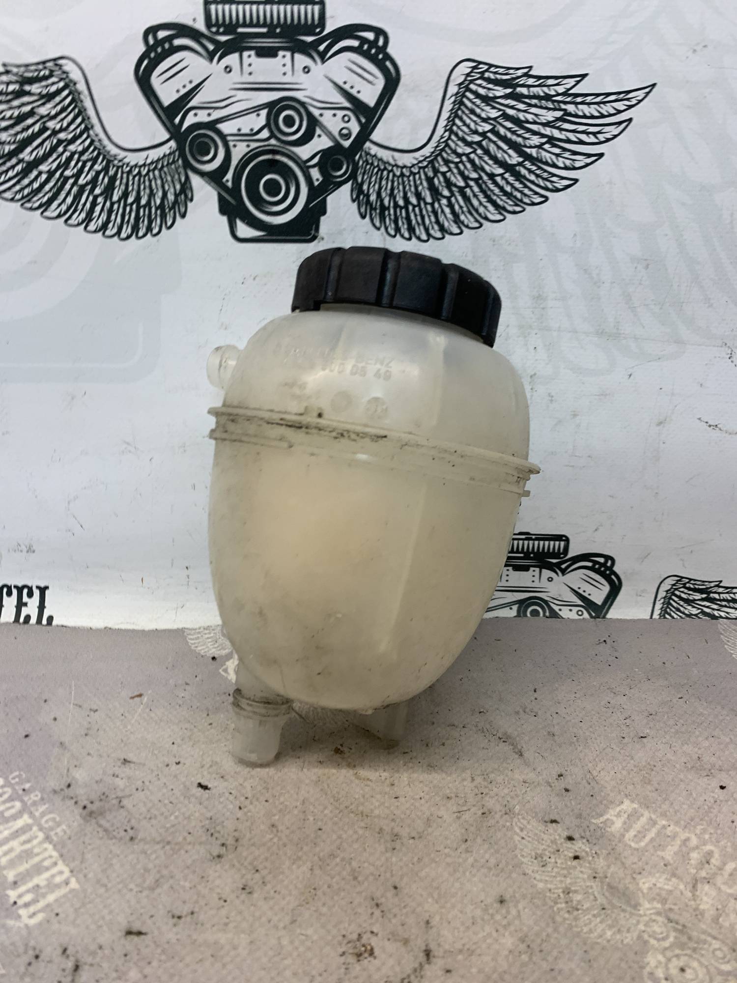 Розширювальний бачок Mercedes glc w253 w205 a2225000549