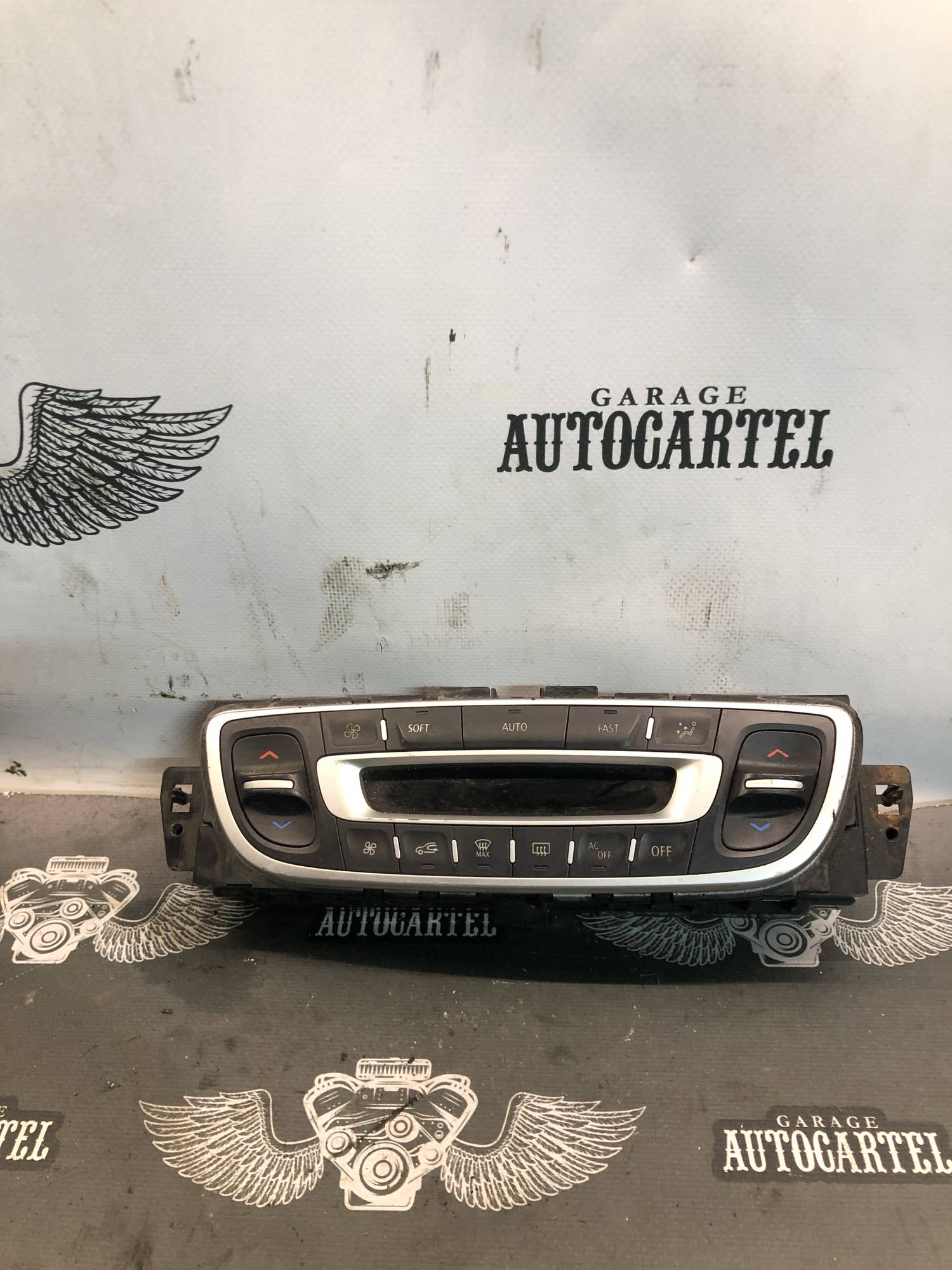 Блок керування клімат контролем 275109409R для Renault Scenic III