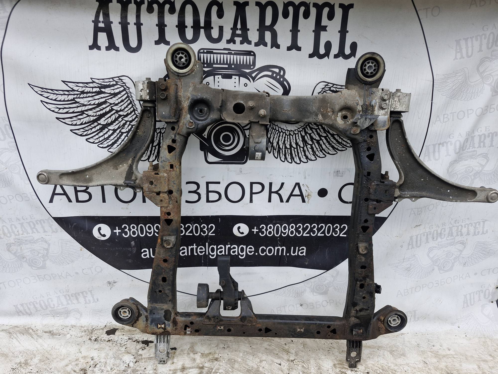 Підрамник передній , 21812064 балка передня Insignia A 2008 21812064