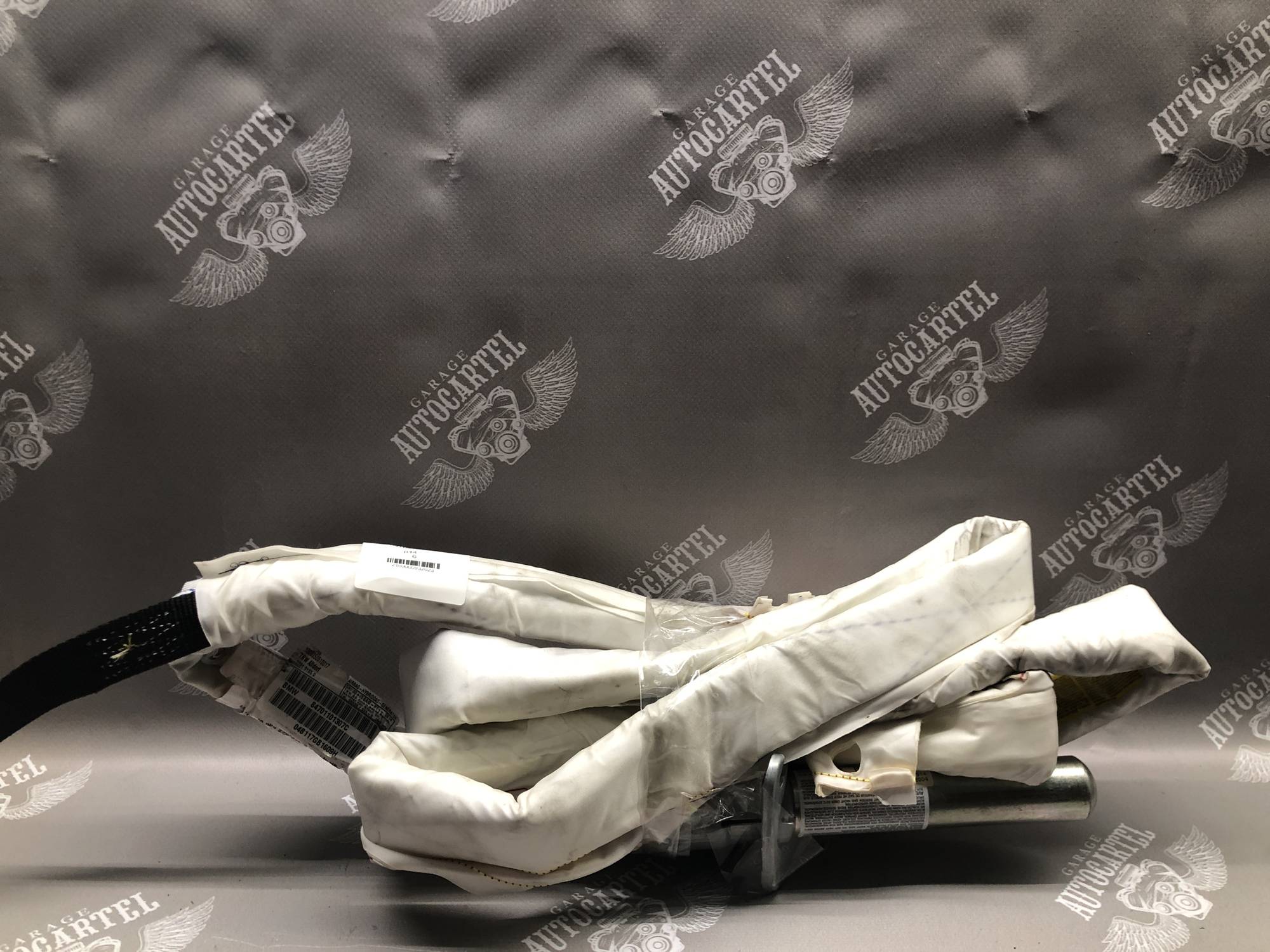 Ліва шторка подушки безпеки BMW 7 E65 84701101307c