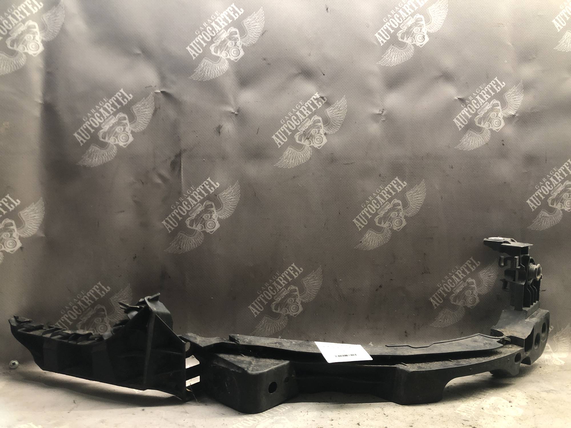 Кронштейн кріплення фари Volkswagen Golf 6 R 2009-2014 5K0807890