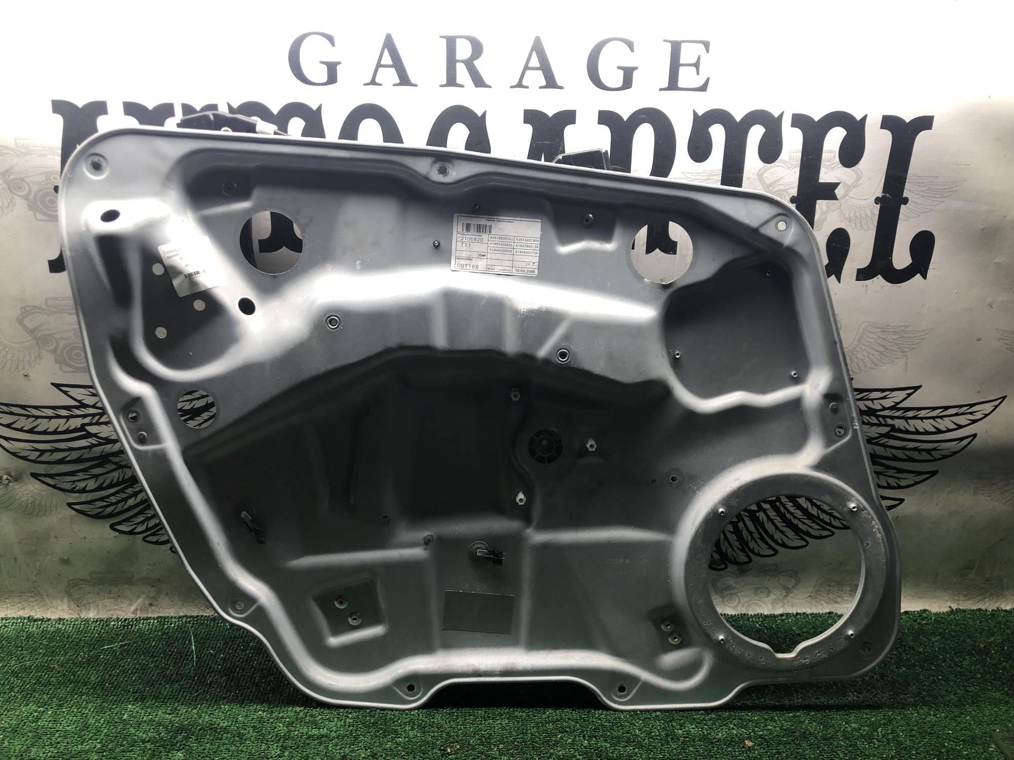 Склопідйомник передній правий Mercedes W164 3435355335