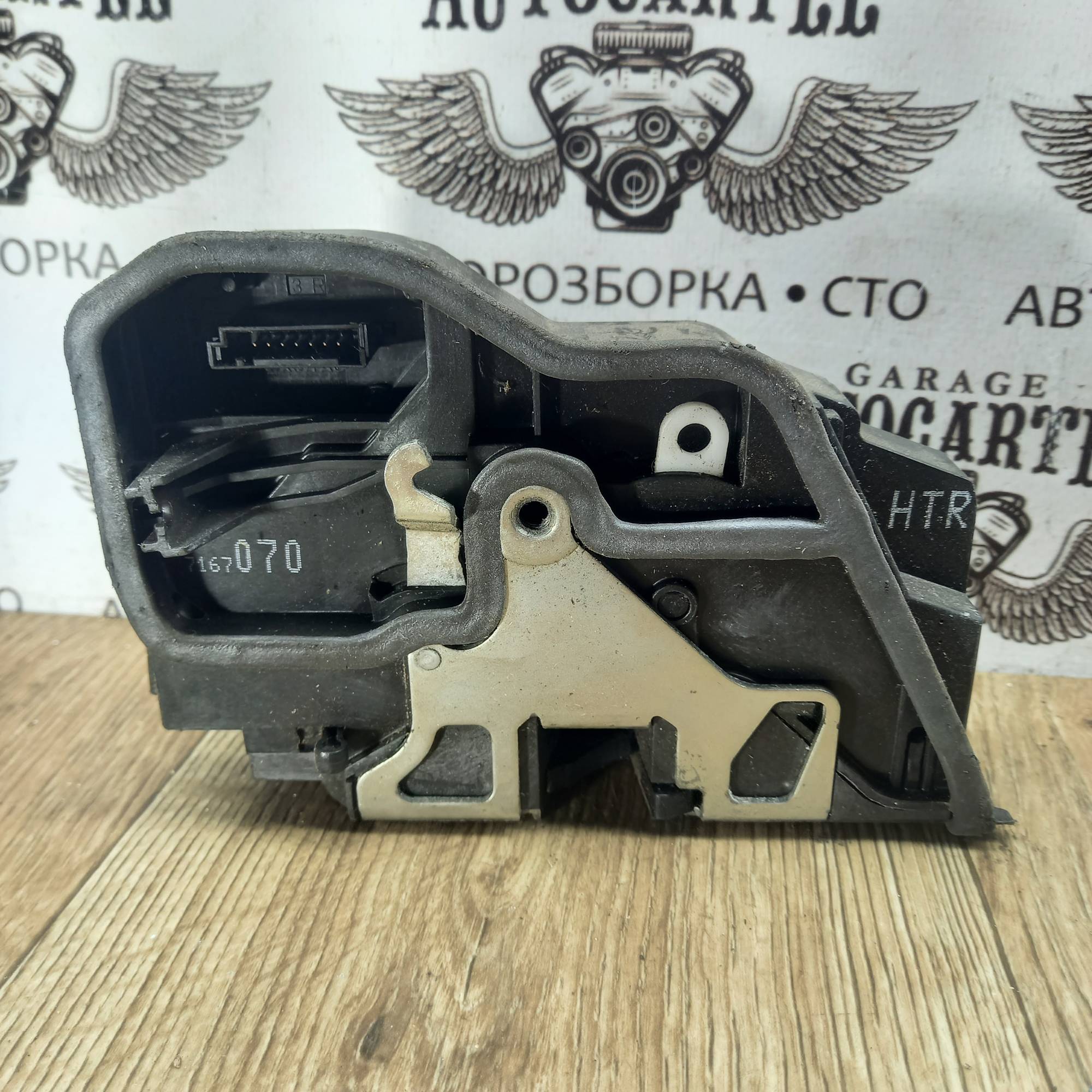 Замок дверки задній правий електр 7 PIN BMW 5 (E60/E61) 2003-2010 7167070 289100