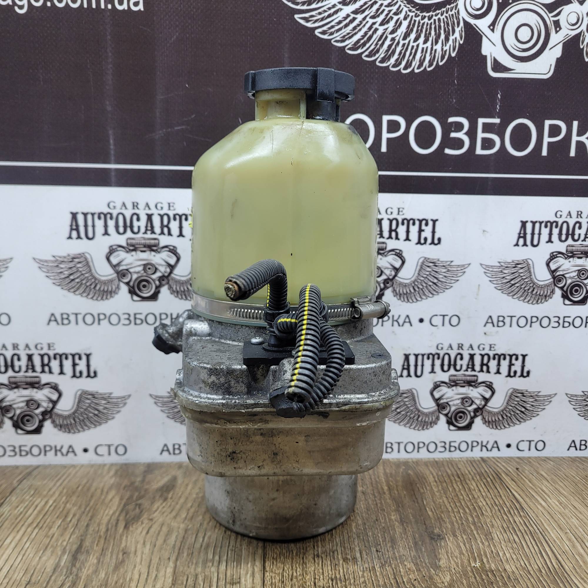 Насос гідропідсилювача керма електричний (Opel Astra H) Opel Astra 104-0085-003-094D0 opel signum opel vectra TRW