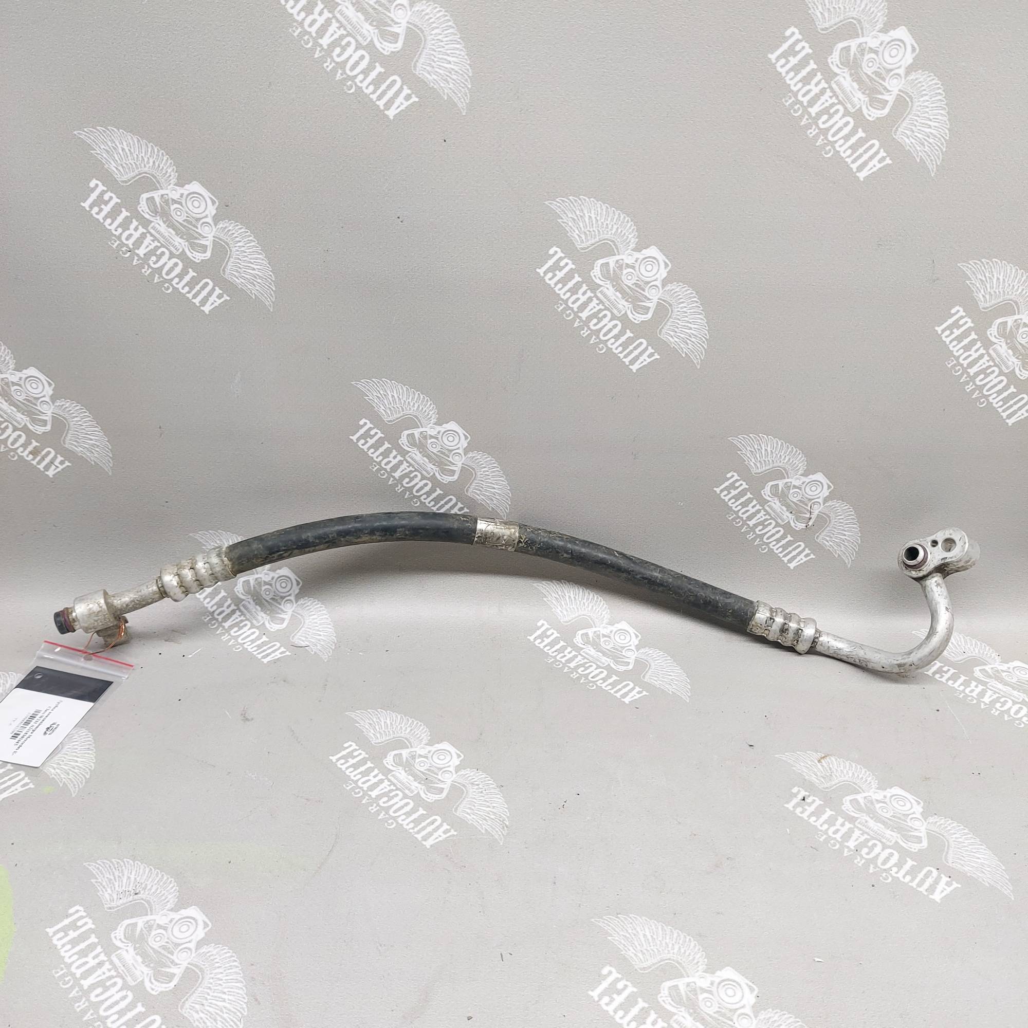 Трубка кондиціонера Mercedes E-Class W211 A2118301615