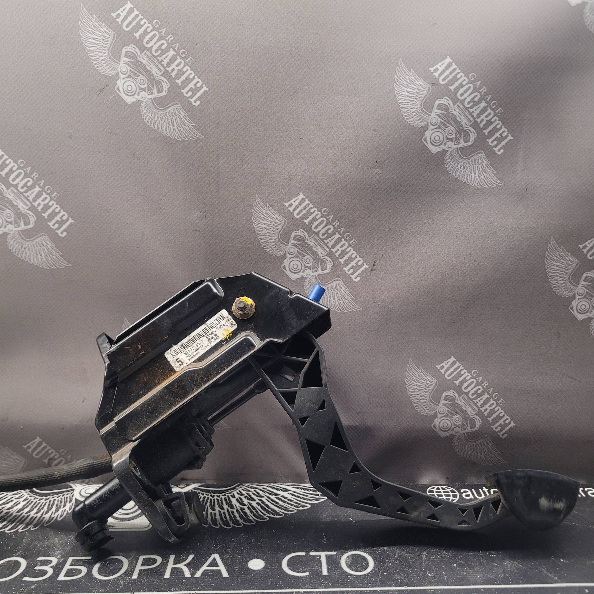 Педаль зчеплення Skoda FABIA 1 1999-2007 (Шкода Фабия), 6Q1721059F