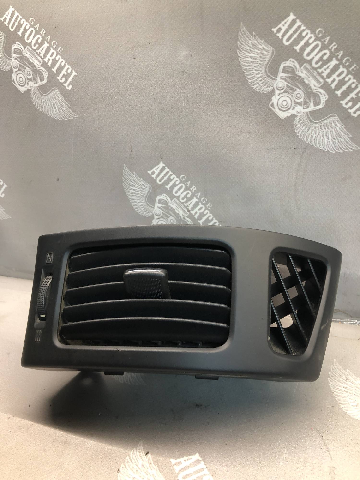 Дефлектор торпедо правий 974902R000 HYUNDAI i-30 FD 07-12