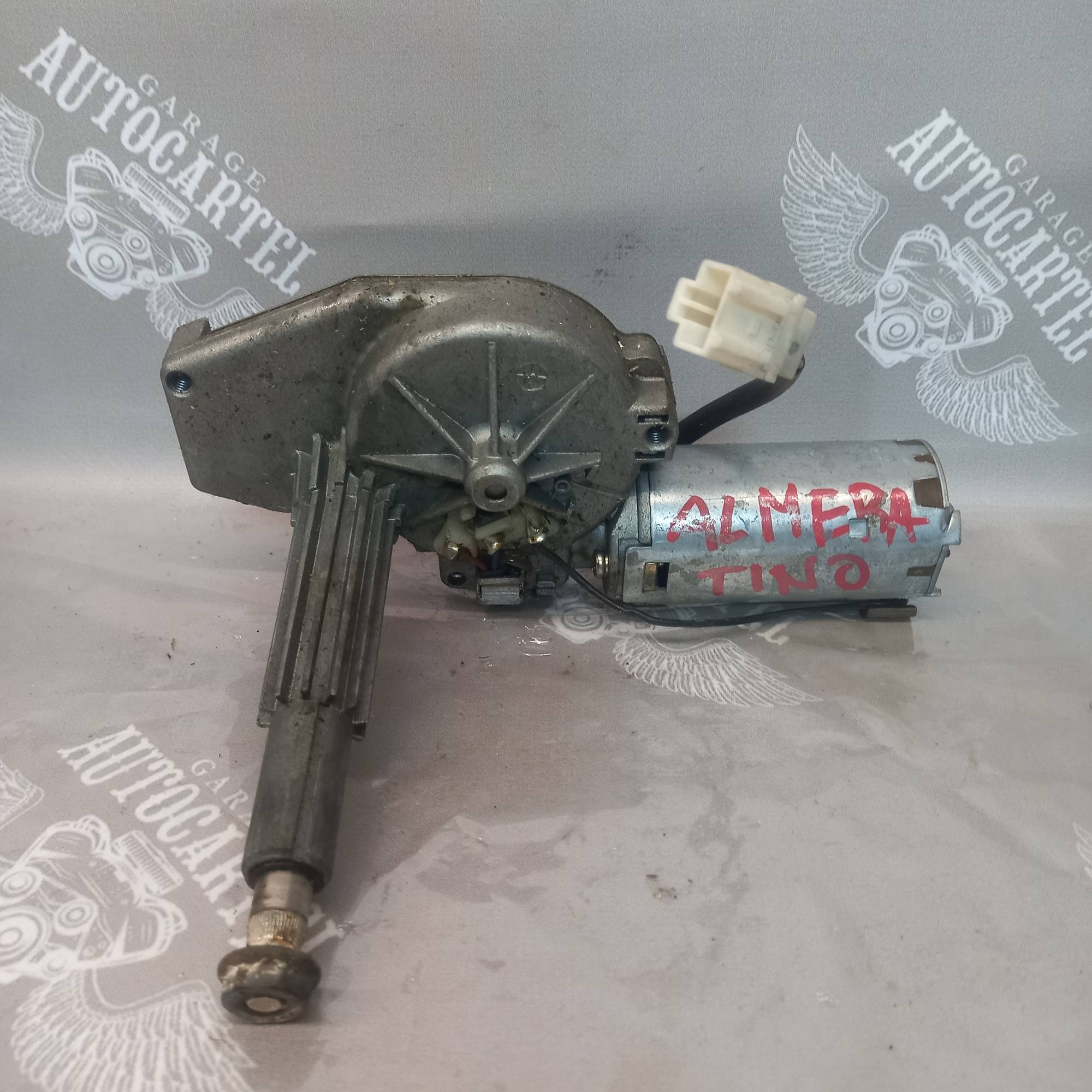 Моторчик склоочисника задній Nissan Almera Tino 2000-2006 28710bu110t