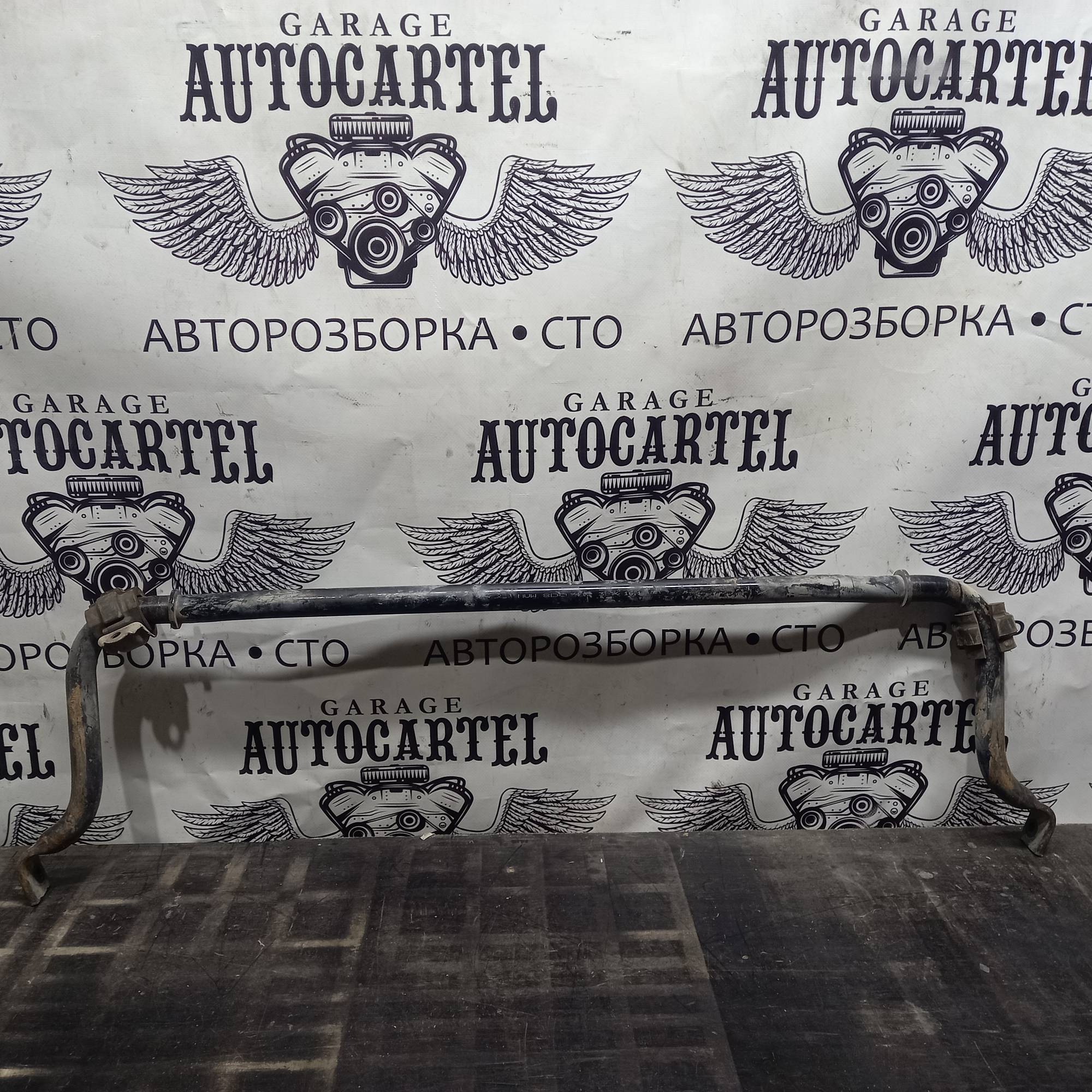 Стабілізатор передній (седан) Volkswagen VW Passat B5, Audi A4 (B5), Skoda SuperB 1994-2008 8D0411309K