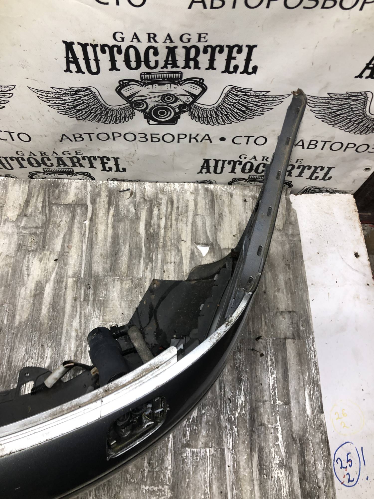 Бампер передній Volkswagen Touran 21564130