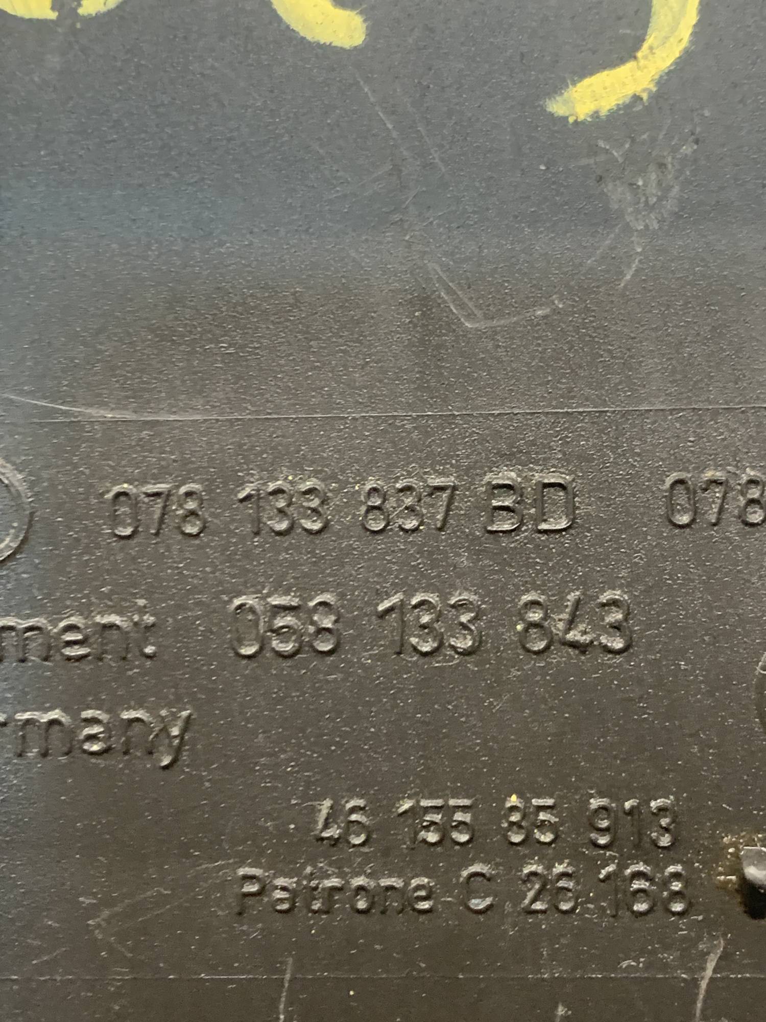 078133837bd Корпус повітряного фільтра Passat B5 1996-2005