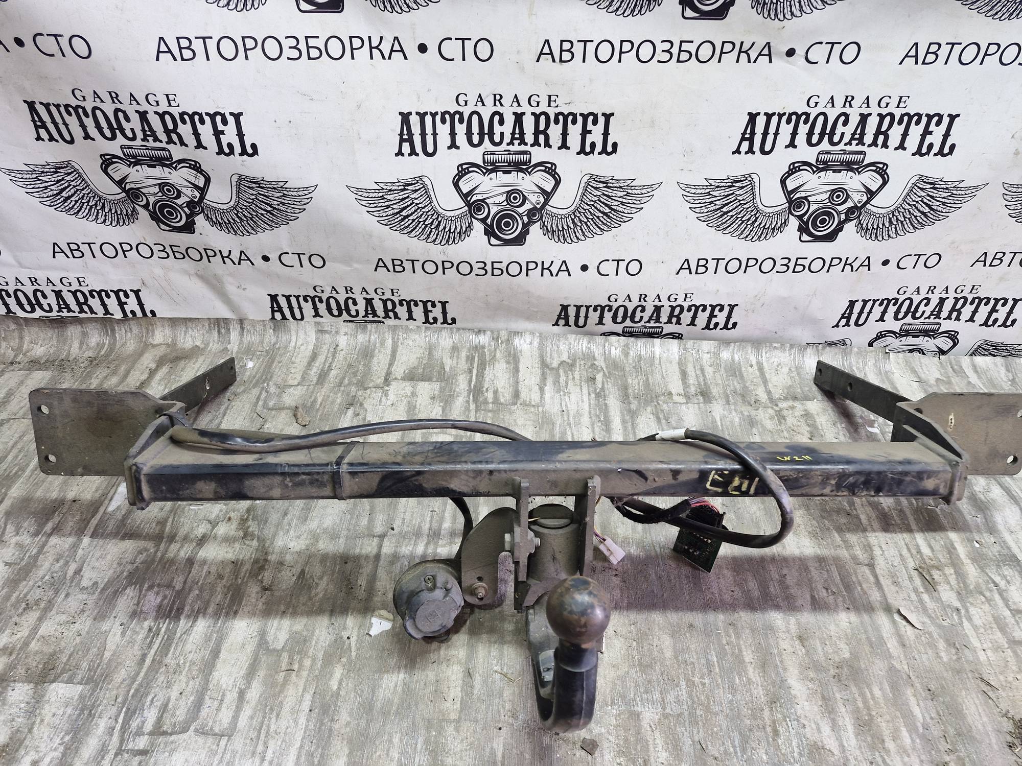 Фаркоп задній Mercedes E W211 2003-2009 21660276