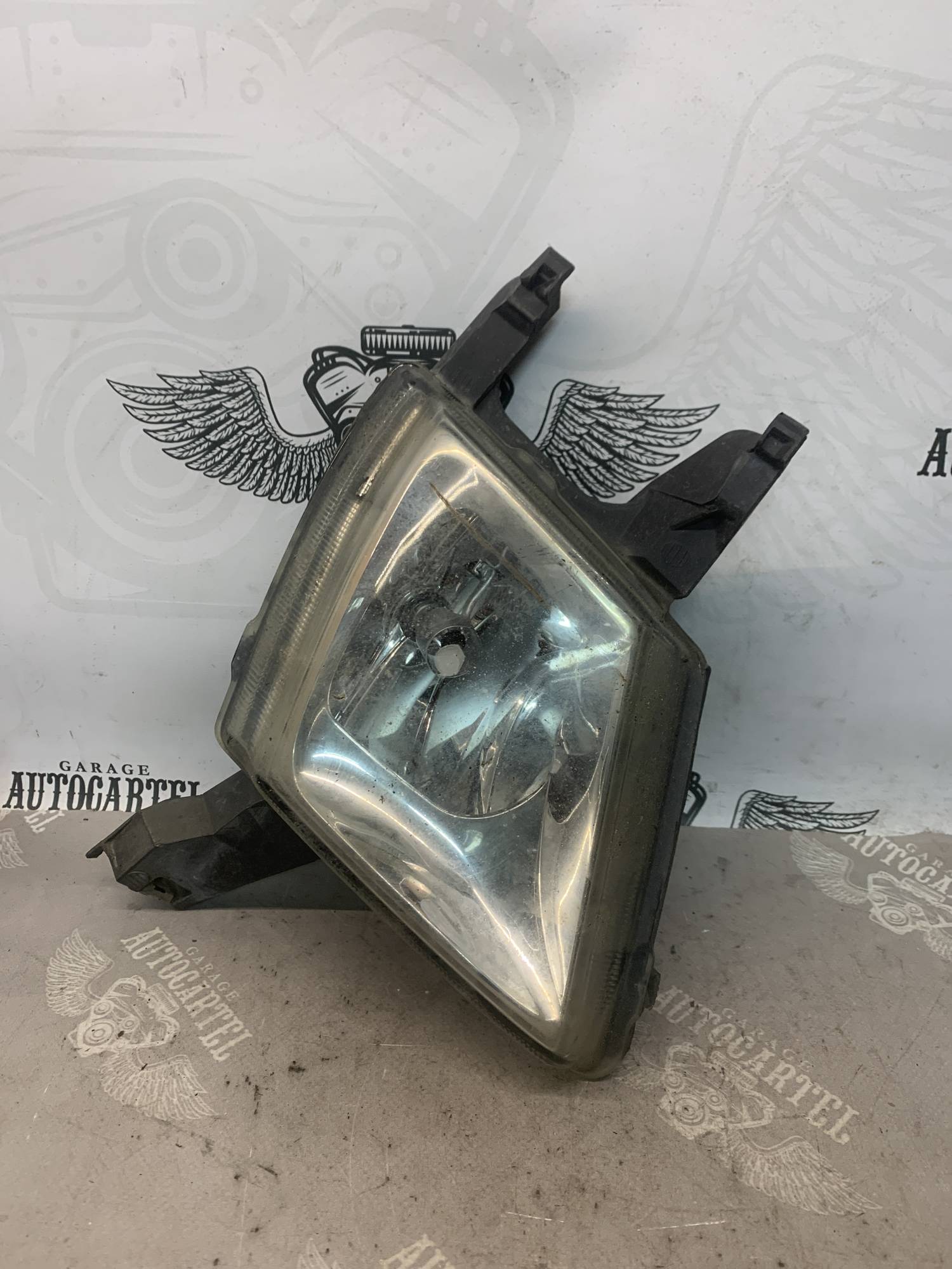 Фара протитуманна права Peugeot 407 04-10 9685333880