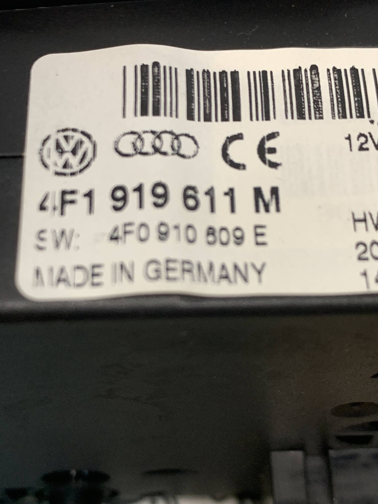 Блок керування мультимедійний Audi A6 C6 4f1919611m