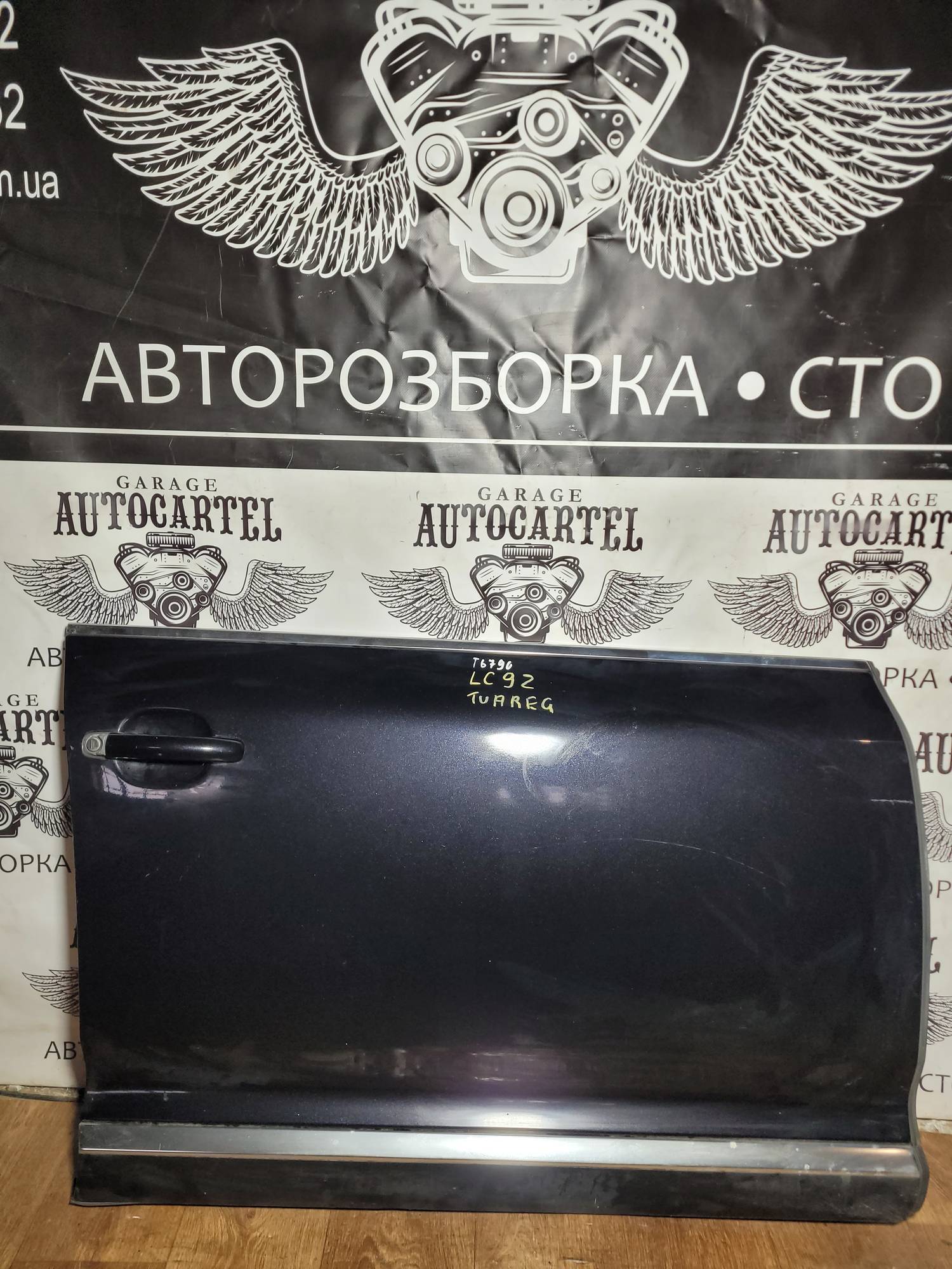 Дверка передня права Volkswagen touareg 2002-2010 t6790