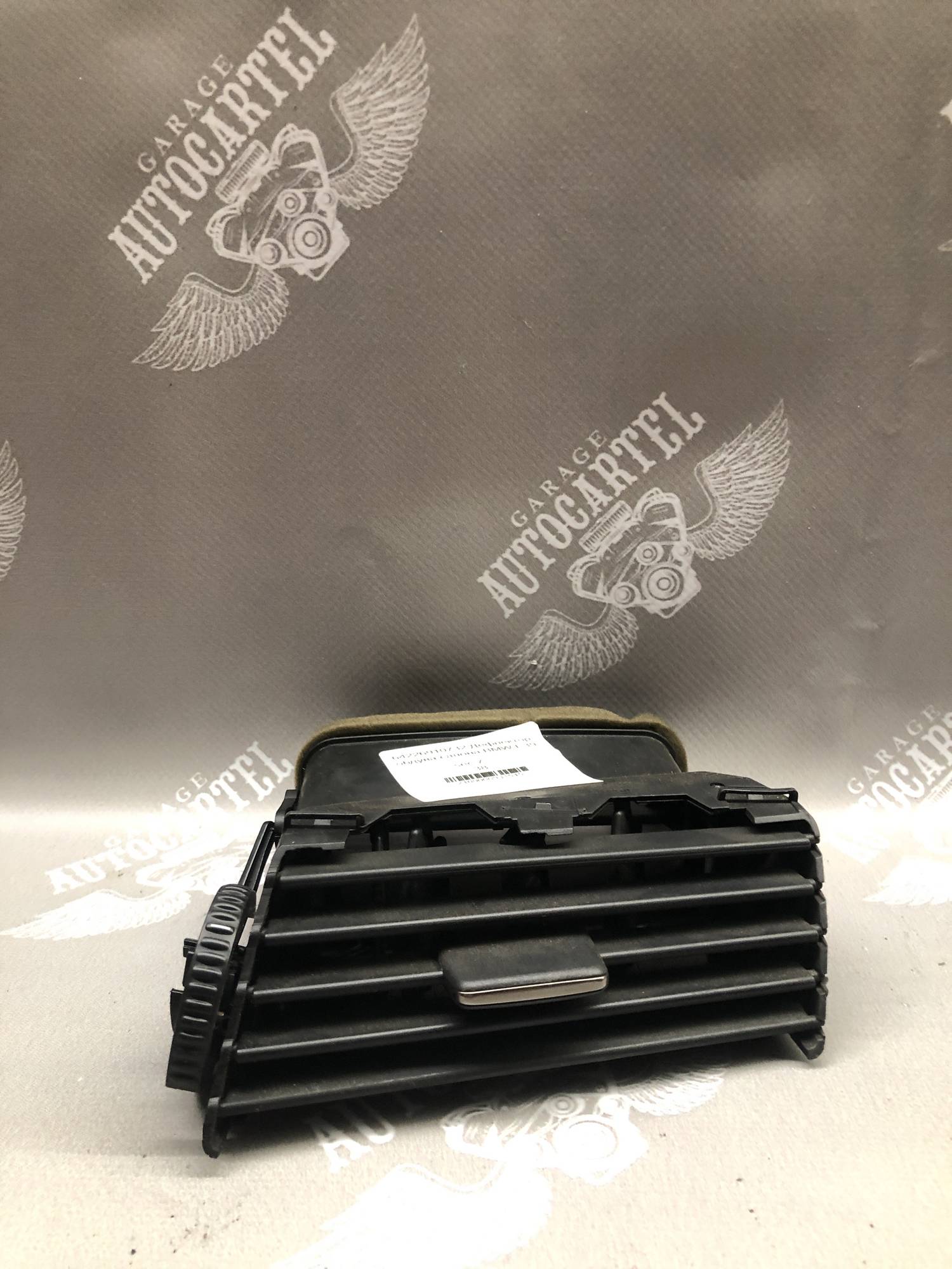 64226910732 Дефлектор обдува салона BMW E39