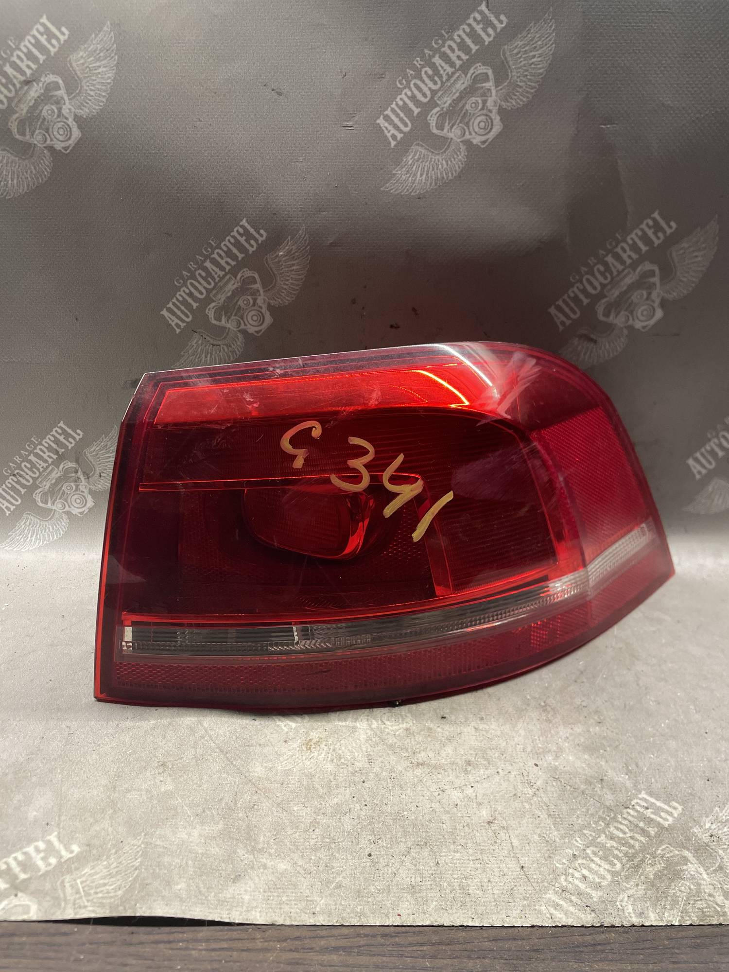 Ліхтар задній правий Vw passat b7 універсал 3af945096g