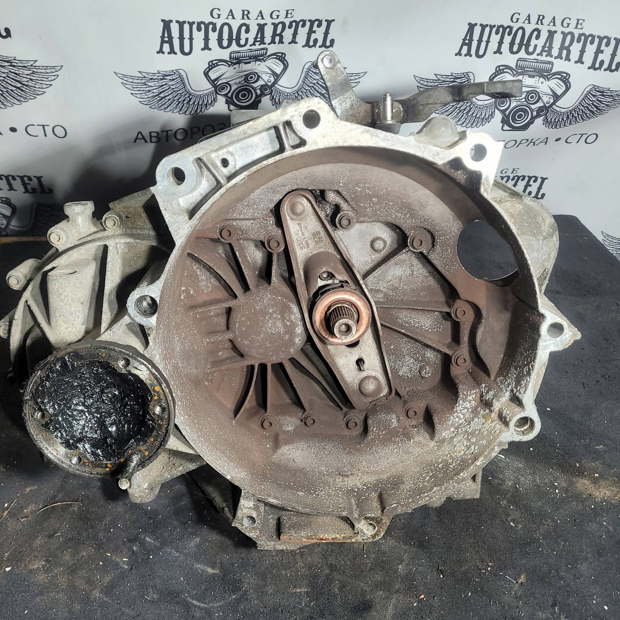 КОРОБКА VW CADDY TOURAN 5ст. 1.6 FSI JJT,MBR,FVF,FZT 0AH301103B