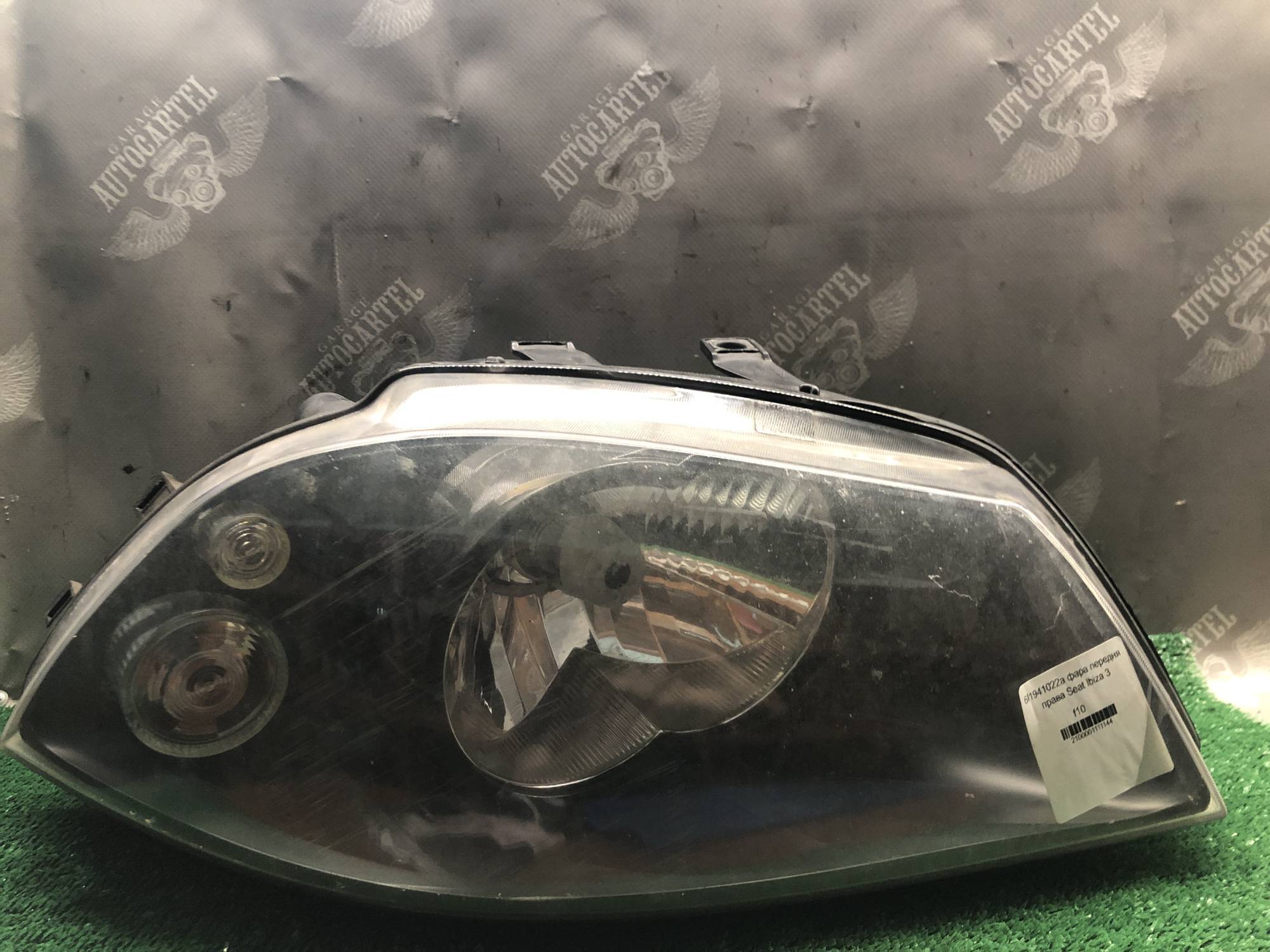 6l1941022a фара передня права Seat Ibiza 3