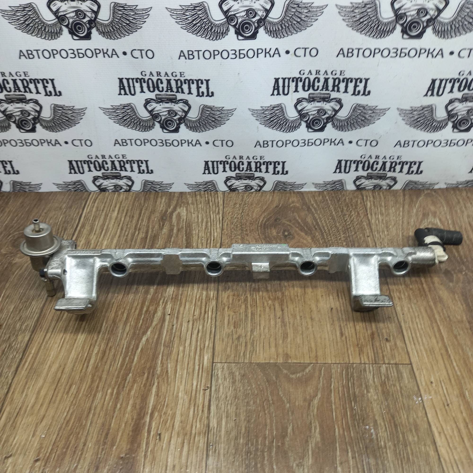 Паливна рейка Ford Fiesta 1.25 16V, 1.4 16V, 1.6 16V 2002-2008 2N1U9H487AB