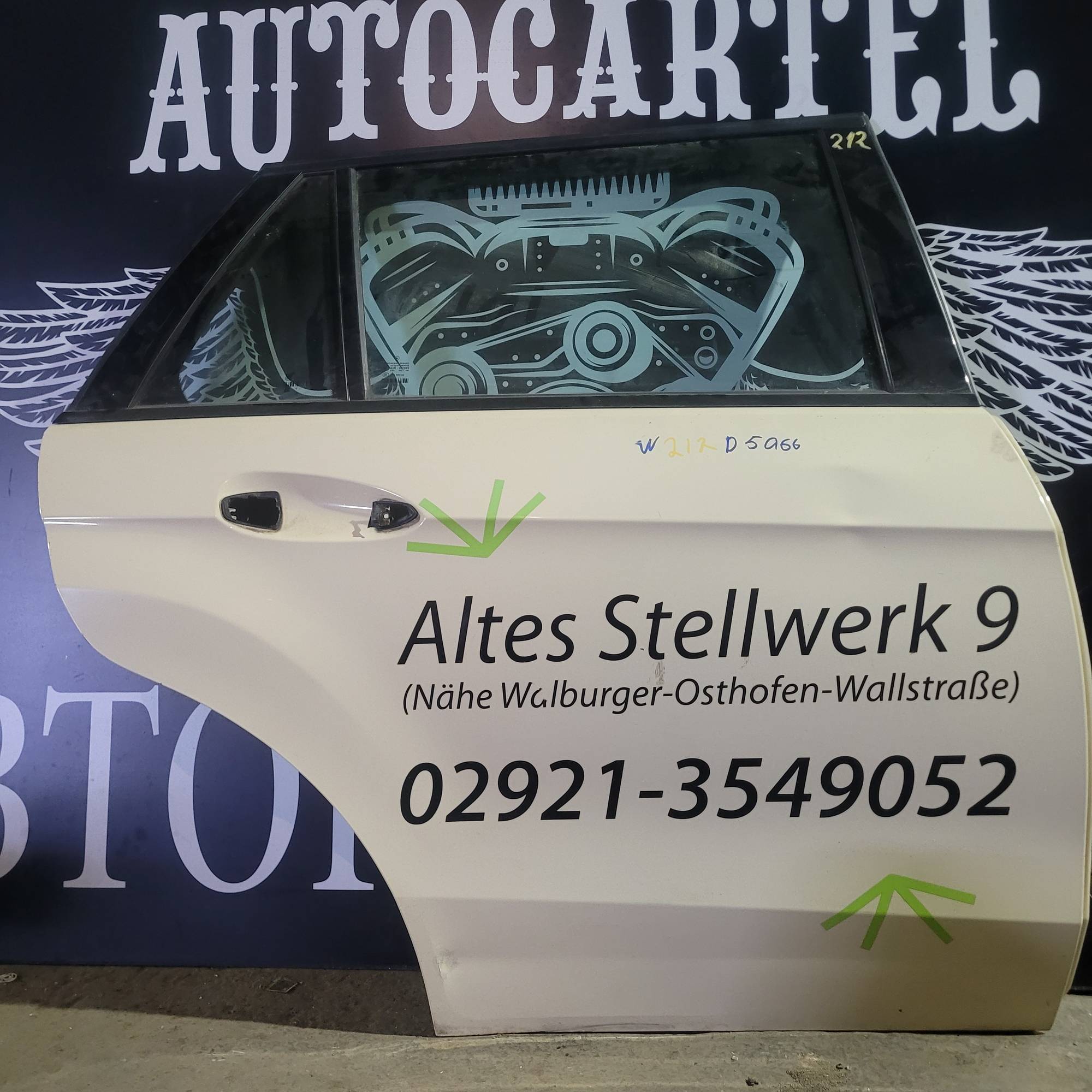 Дверка задня права Mercedes W212 універсал d5066