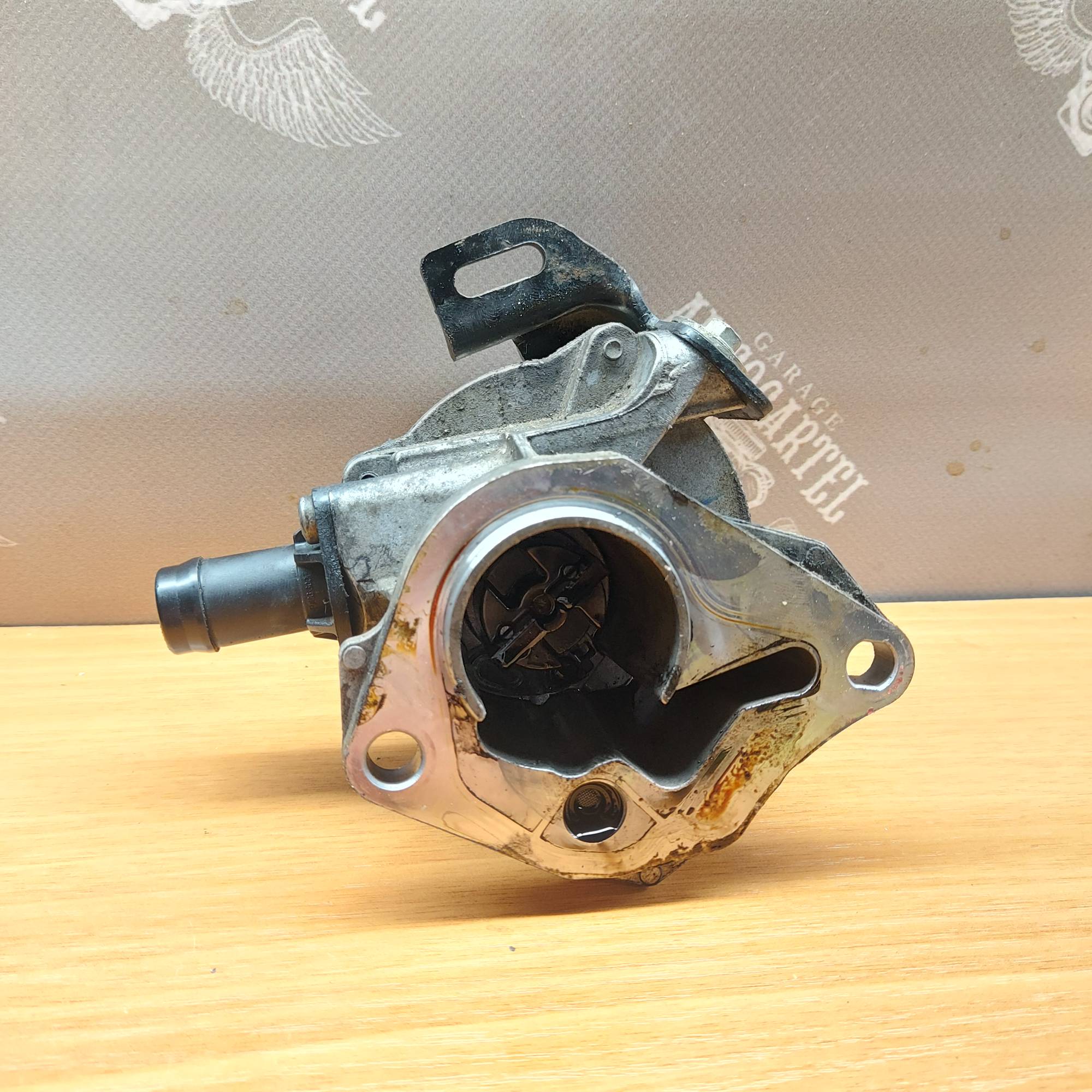 Вакуумний насос Renault Clio III 1.5DCi 8201005306B
