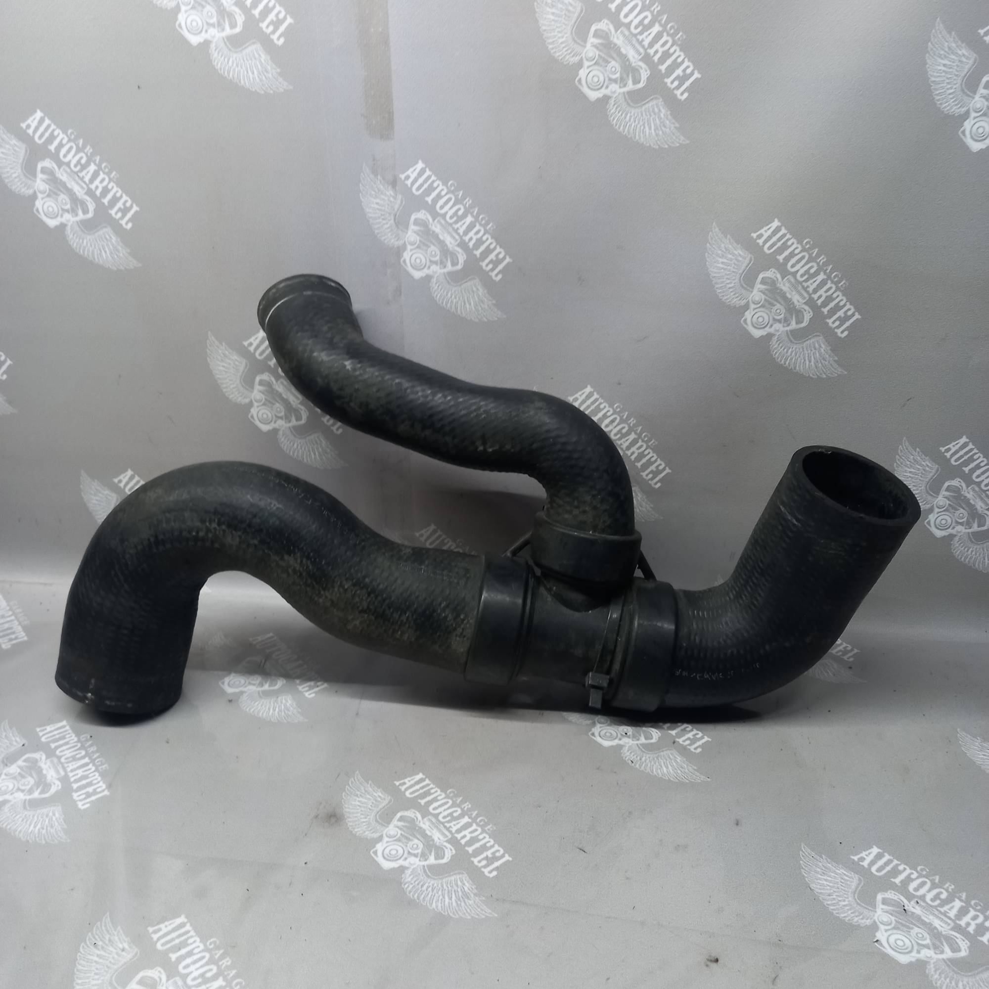 Патрубок трубка шланг обігрівача Renault Laguna 3 (2007-2011) 924100058R