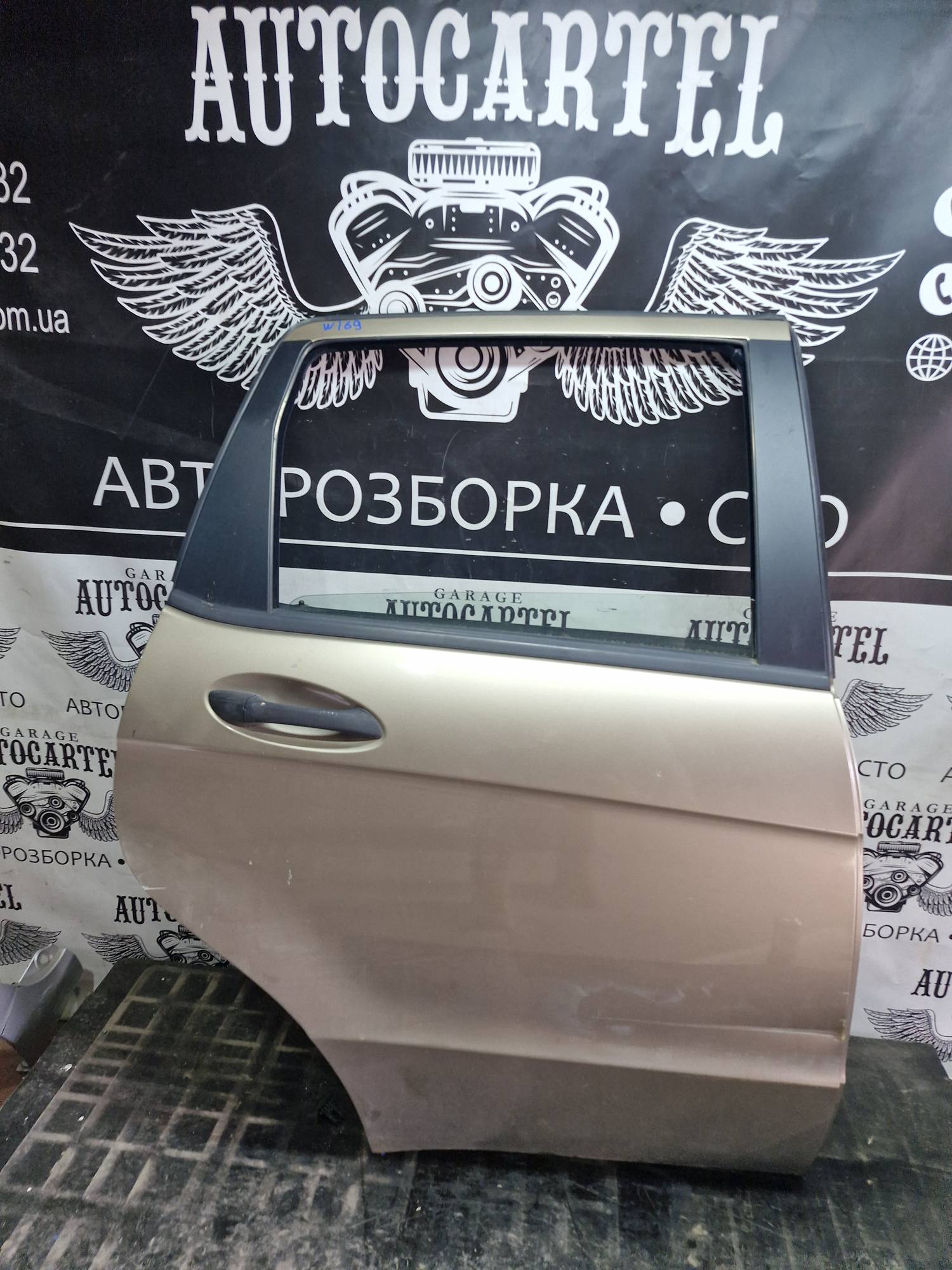Дверка задня права Mercedes W169, 21530159