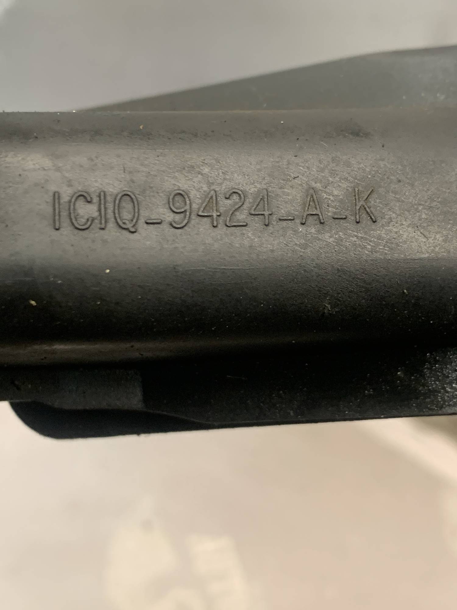 1c1q-9424-ak Впускний колектор 2.0DI Ford Transit 2000-2006