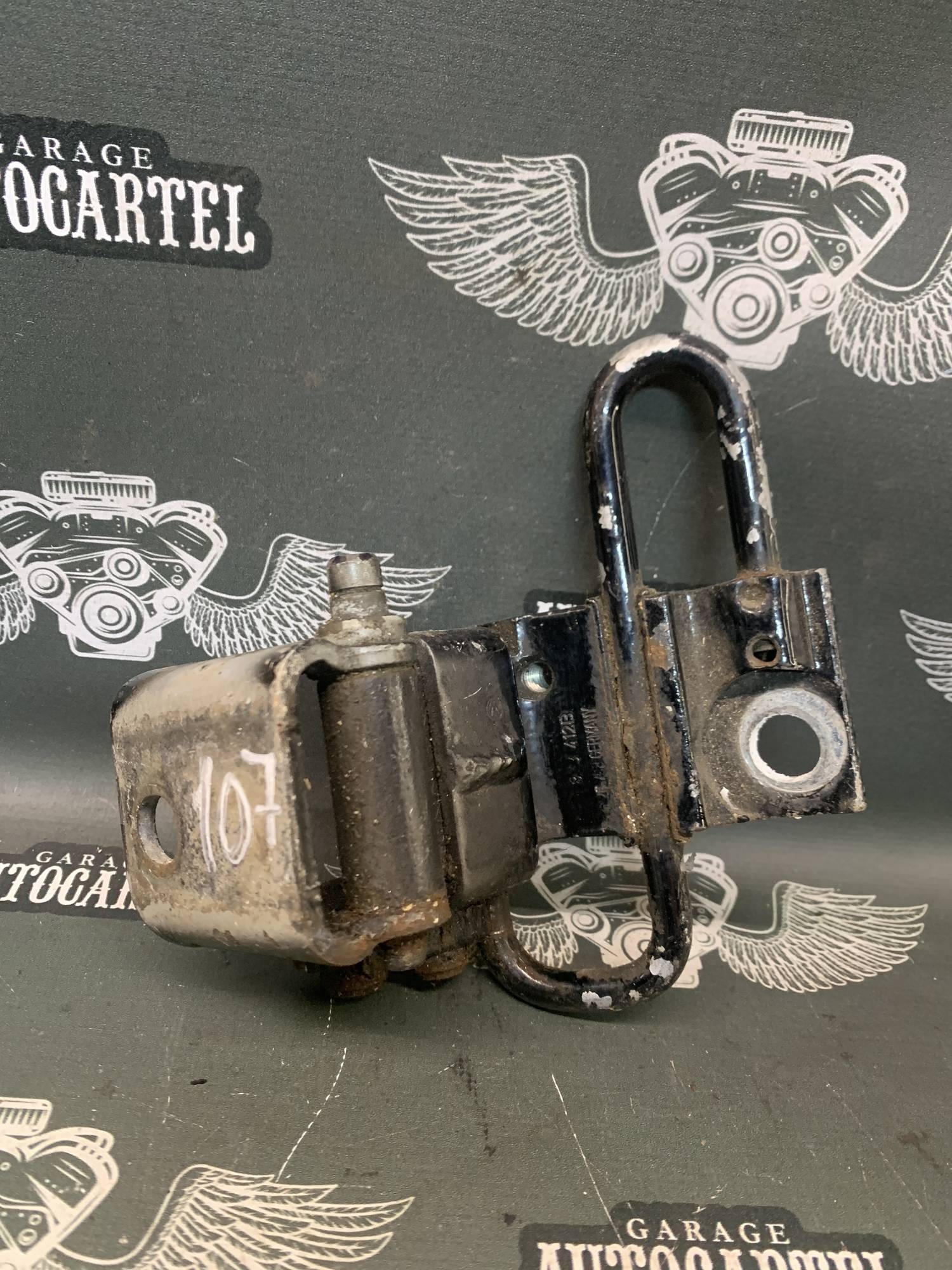 7l0833412b Петля двері задньої правої volkswagen touareg 2002—2010