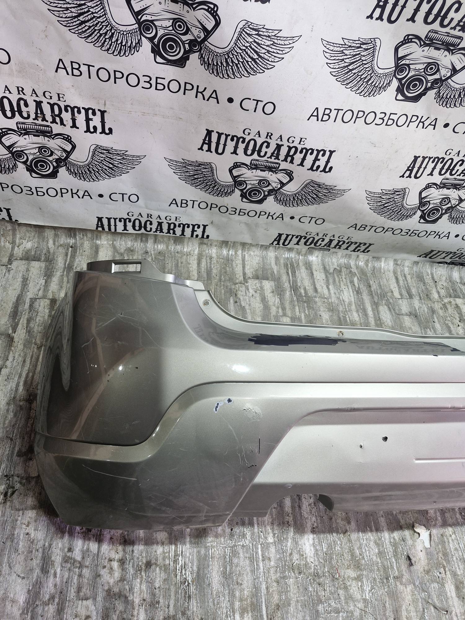 8200735456 Бампер задній Renault Sandero 8200735456