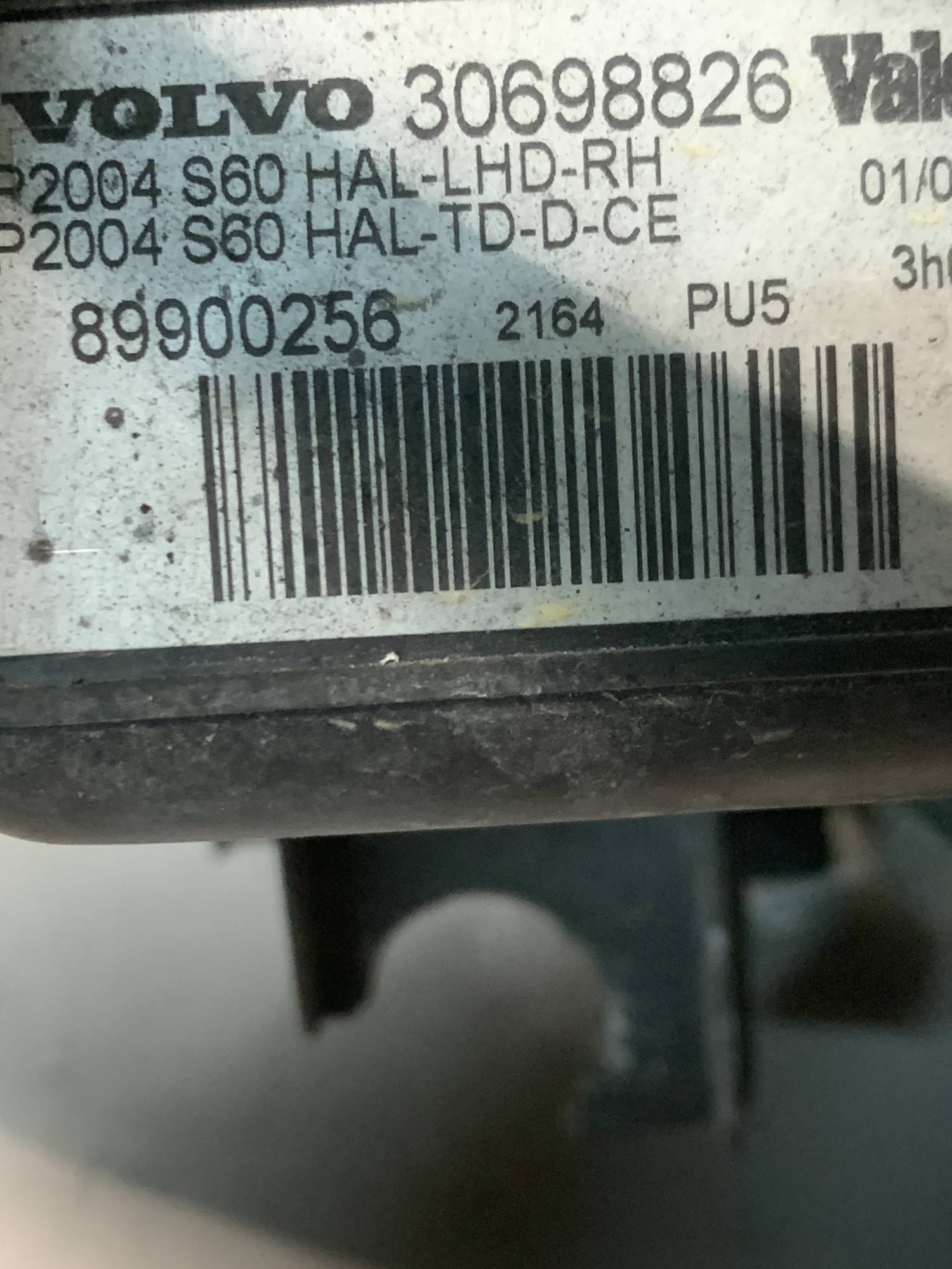 Фара права Volvo S60 під полірування 30698826