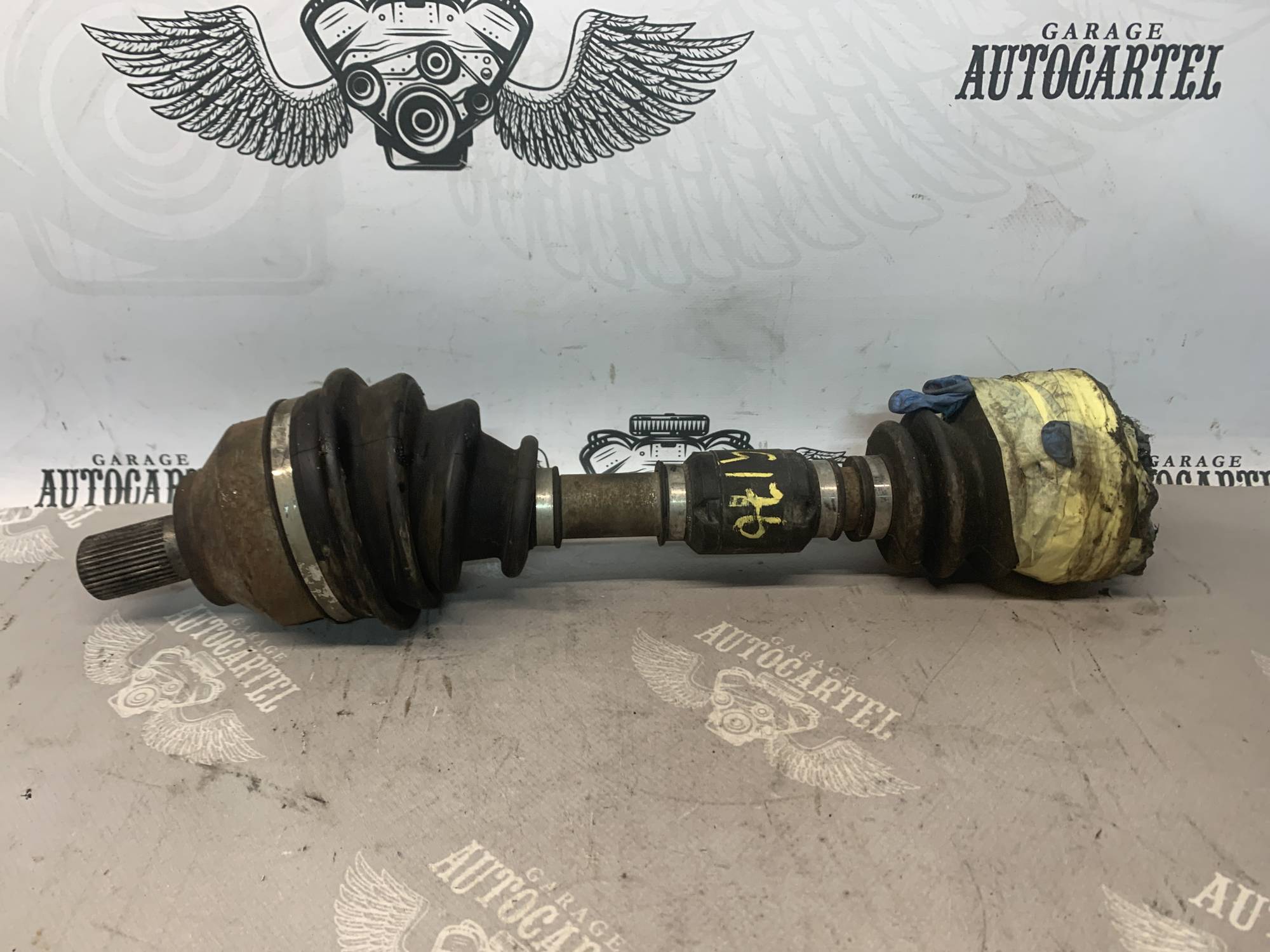 Піввісь лівий перед коротка volvo v50 s60 xc70 21723438