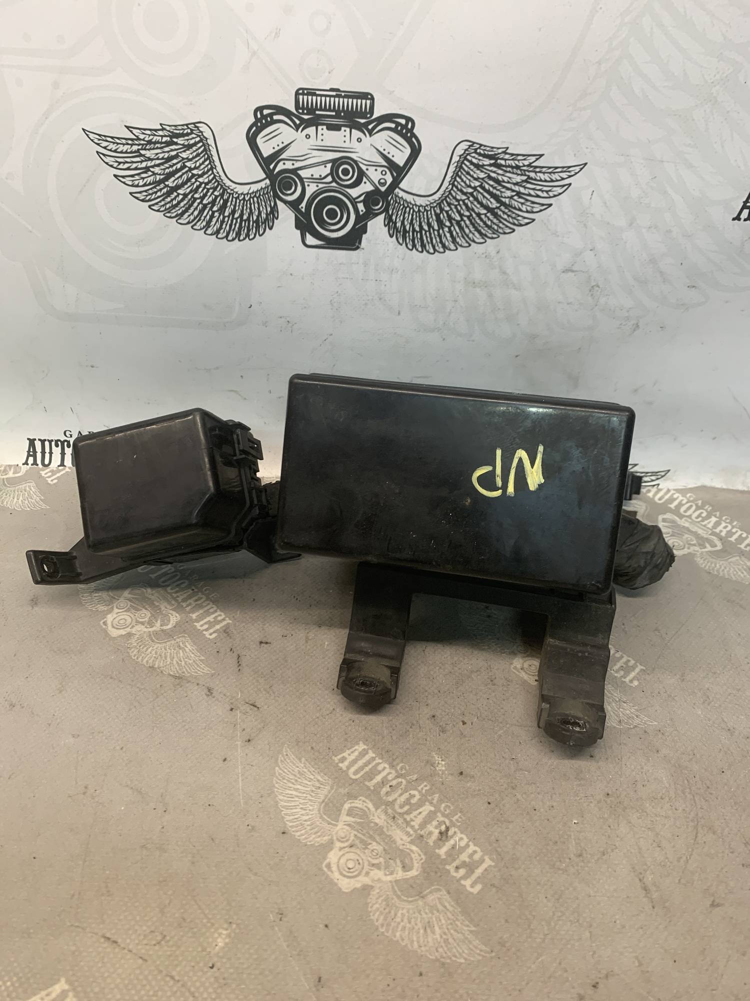 Блок реле Nissan Primera P12 252309f920