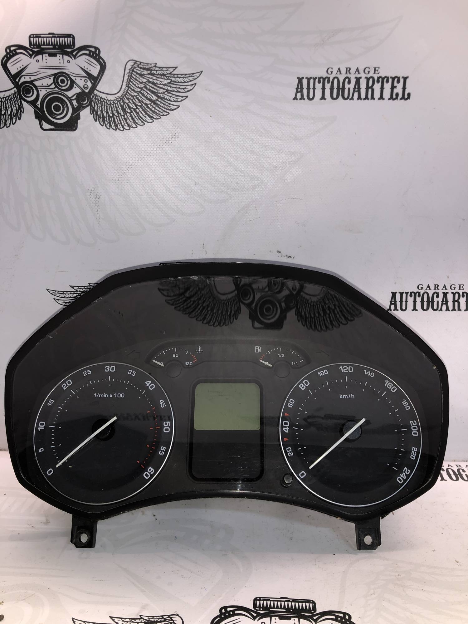 1z0920822d панель приладів Skoda a5