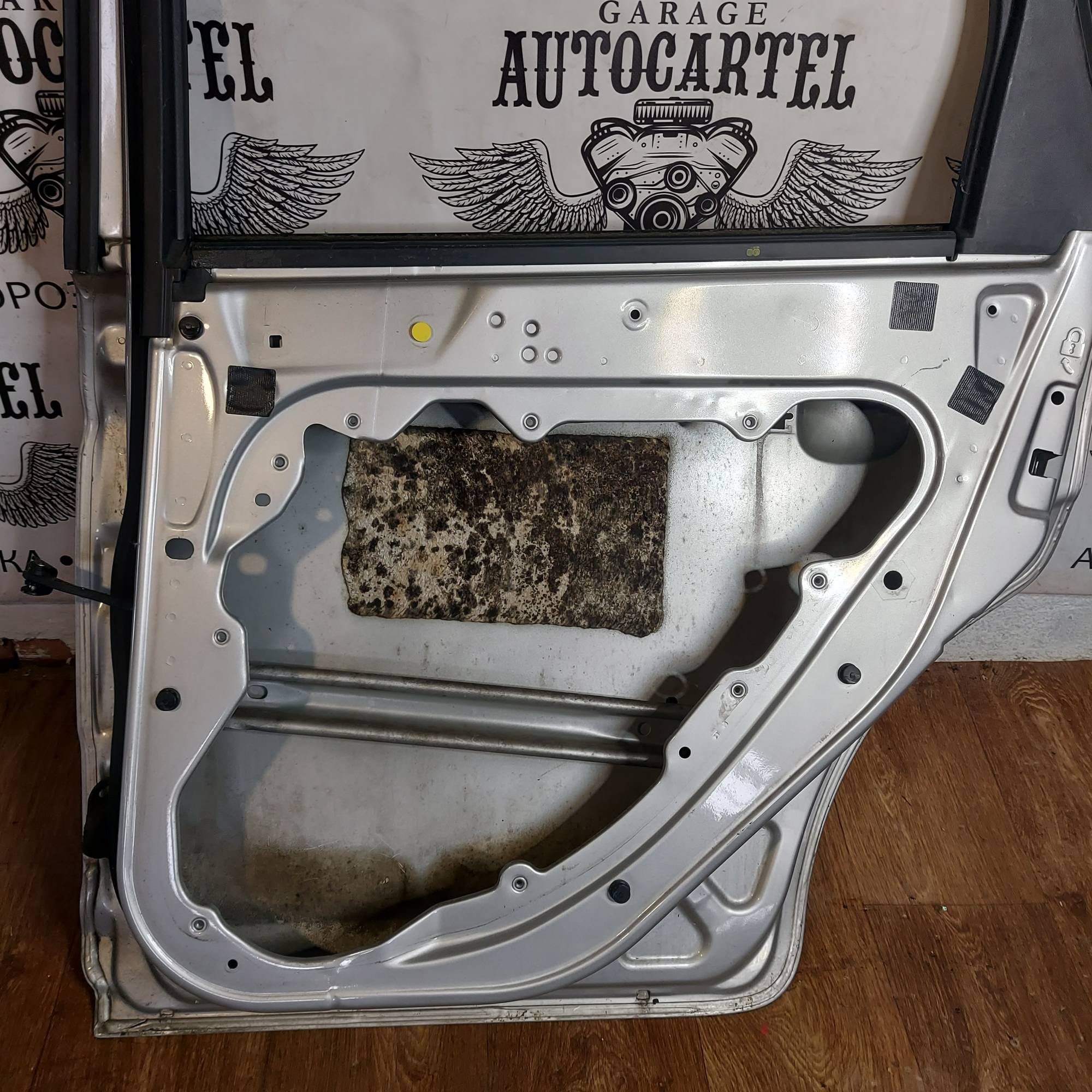 Двері задні праві Ford Focus II універсал St00182