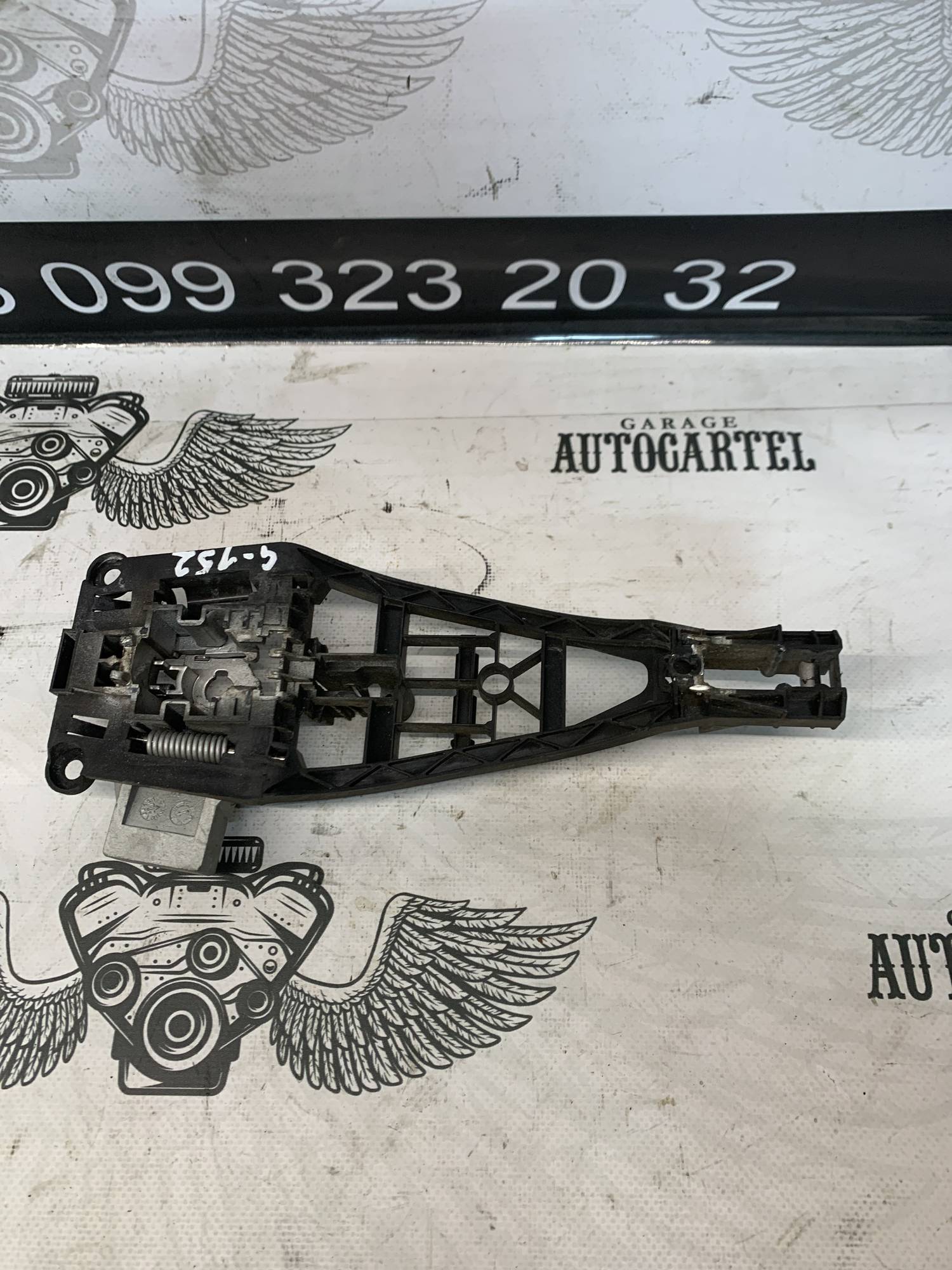 Ручка кронштейн дверей зовнішня задня ліва Opel Zafira B 24463749