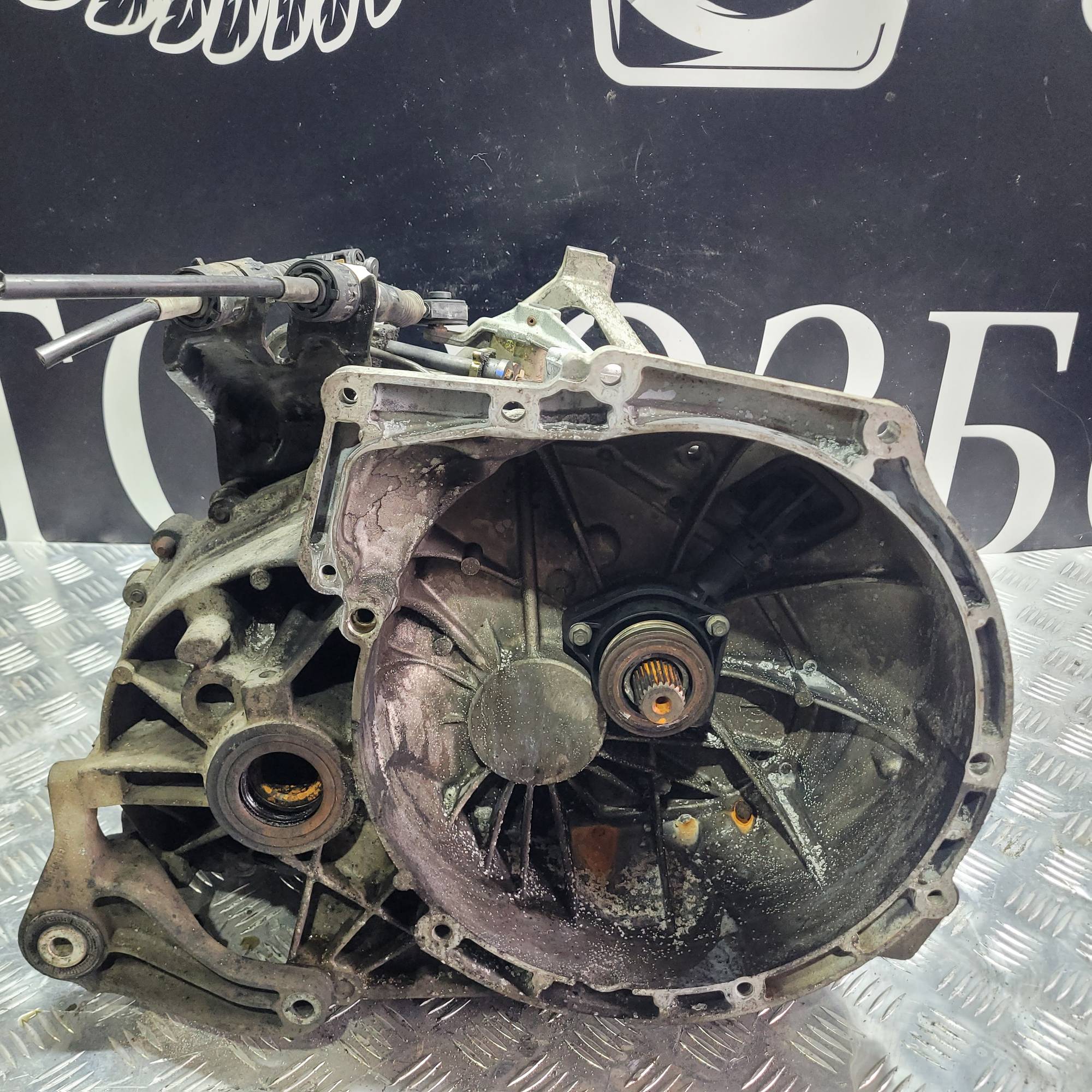 3m5r7002yf МКПП (Механічна коробка перемикання передач) . 5-ступка гидрожим. Ford focus 2, Mazda 3, (04-11). 1.6 tdci