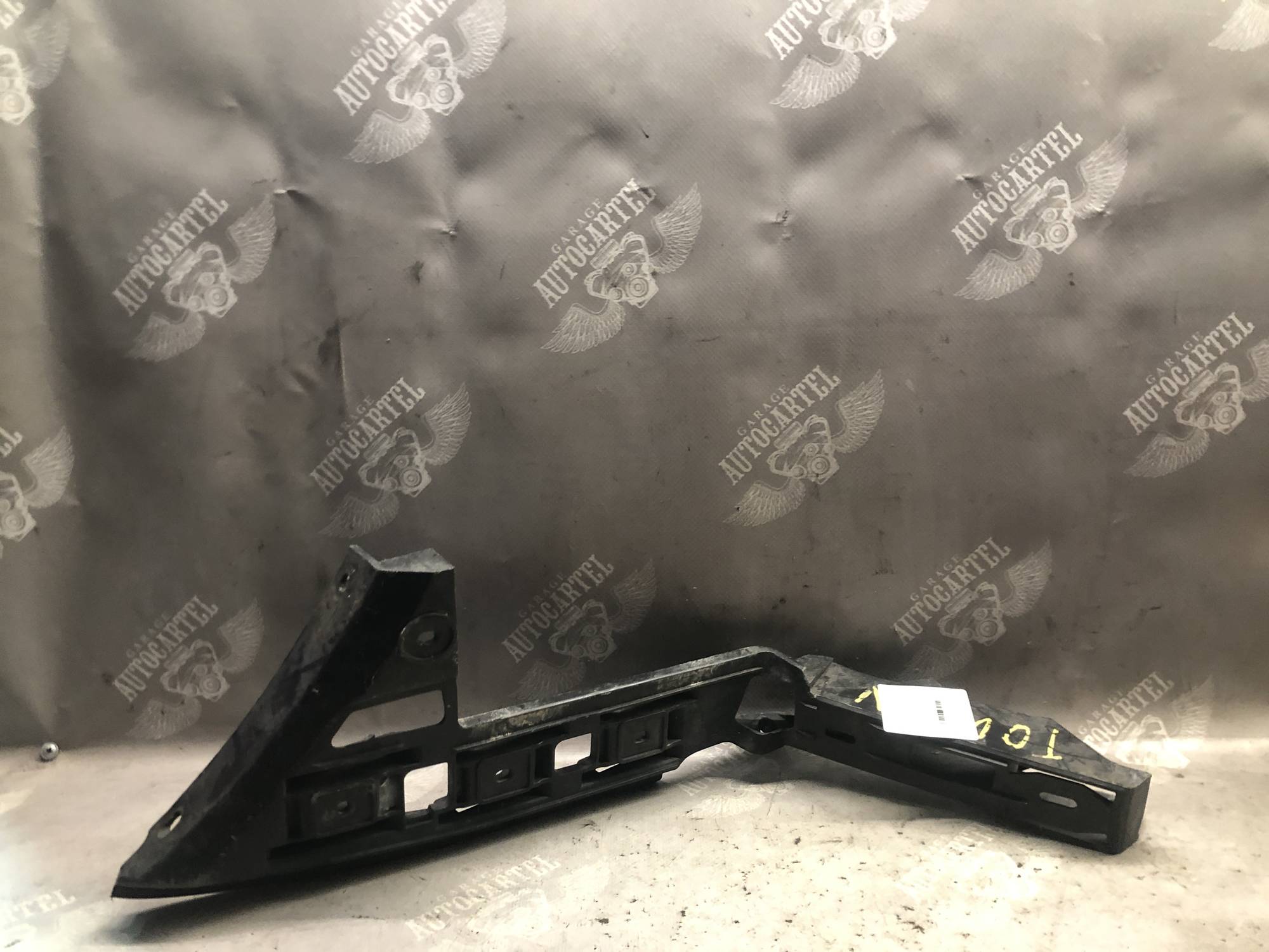 КРІПЛЕННЯ БАМПЕРУ ЛІВИЙ ЗАД VW TOURAN 1T0807375LH