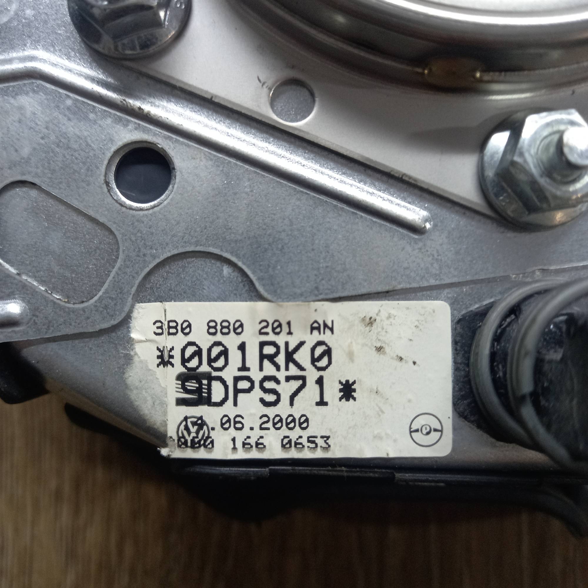 Airbag, подушка безпеки кермо Volkswagen Golf 4, Passat B5,3B0880201AN.