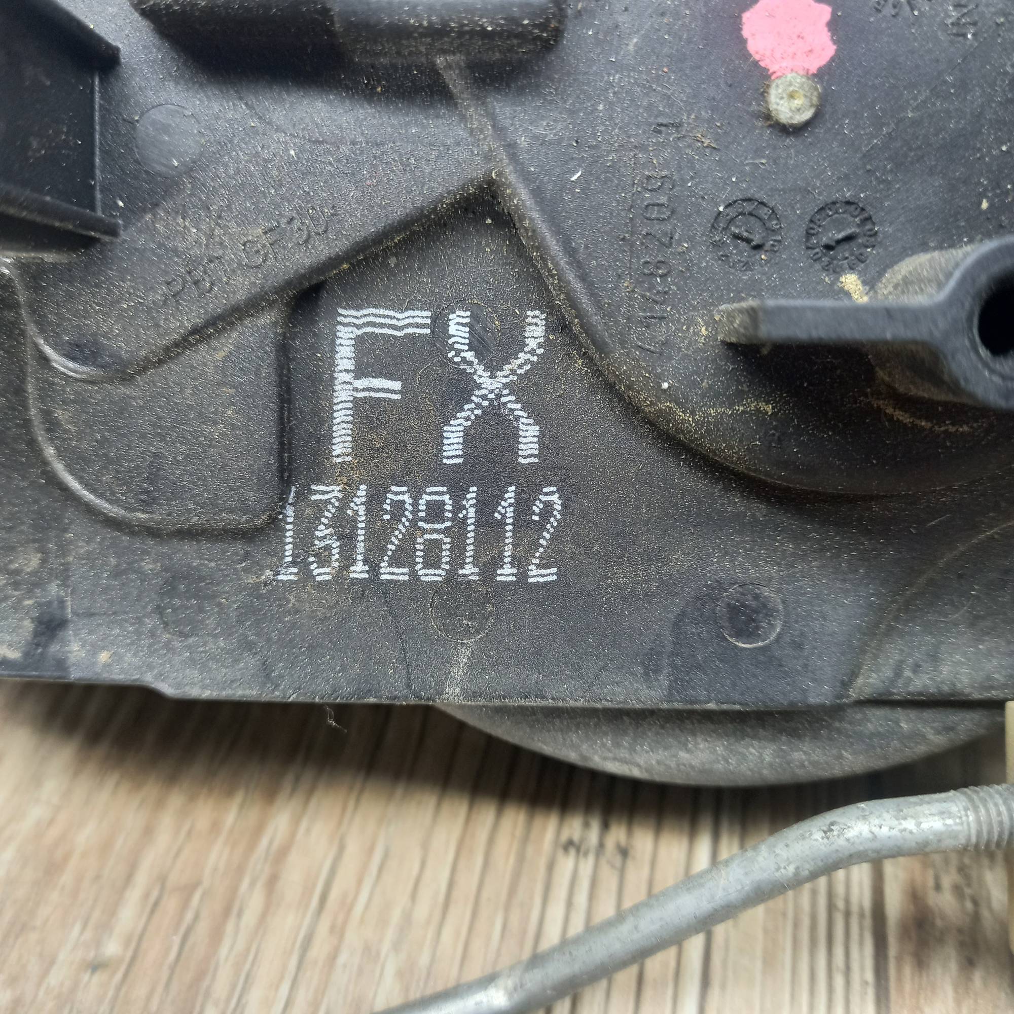 Замок дверки передній правий 5 pin Opel Astra H 04-14,13128112