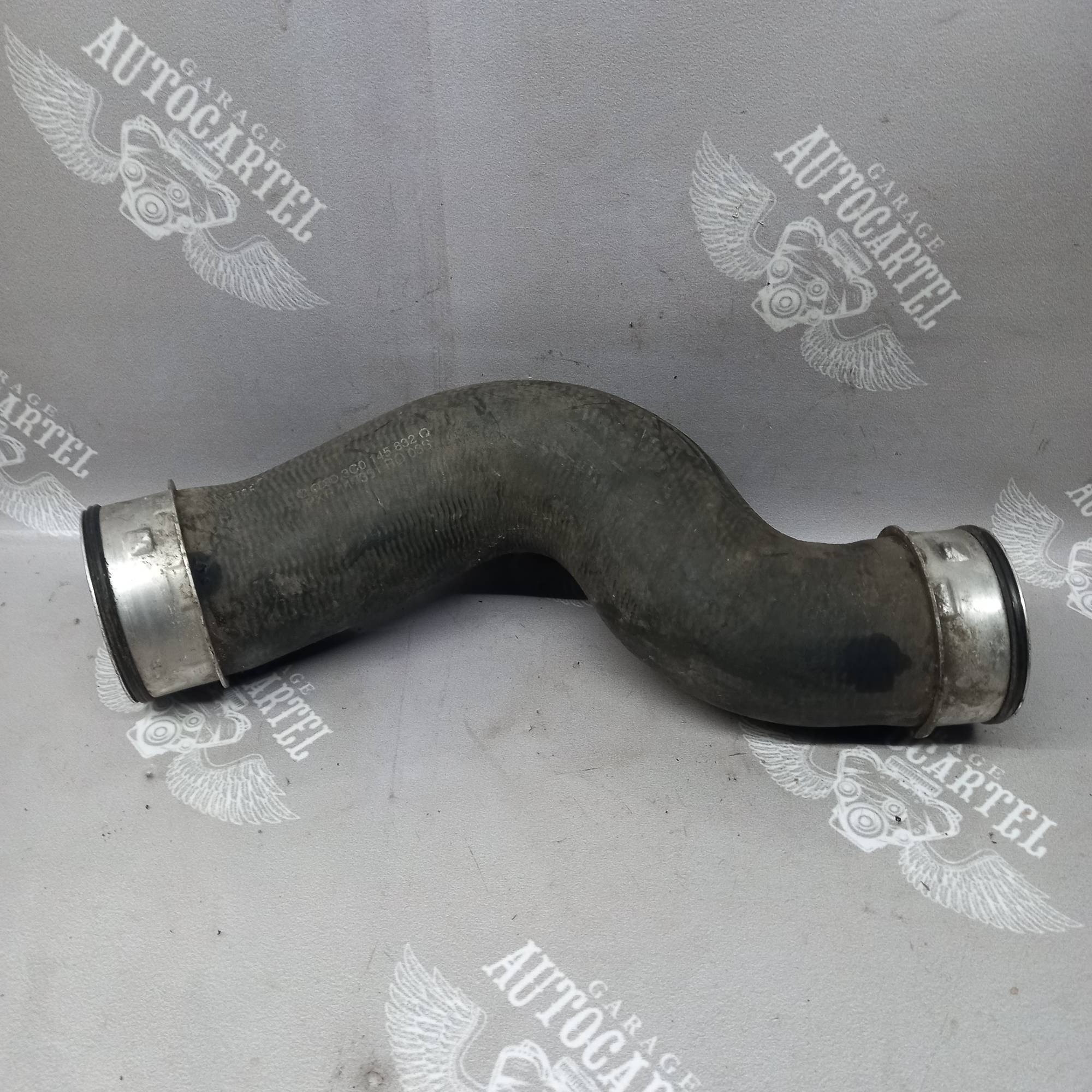 Патрубок інтеркулера Volkswagen Passat B6,Tiguan 3c0145832q