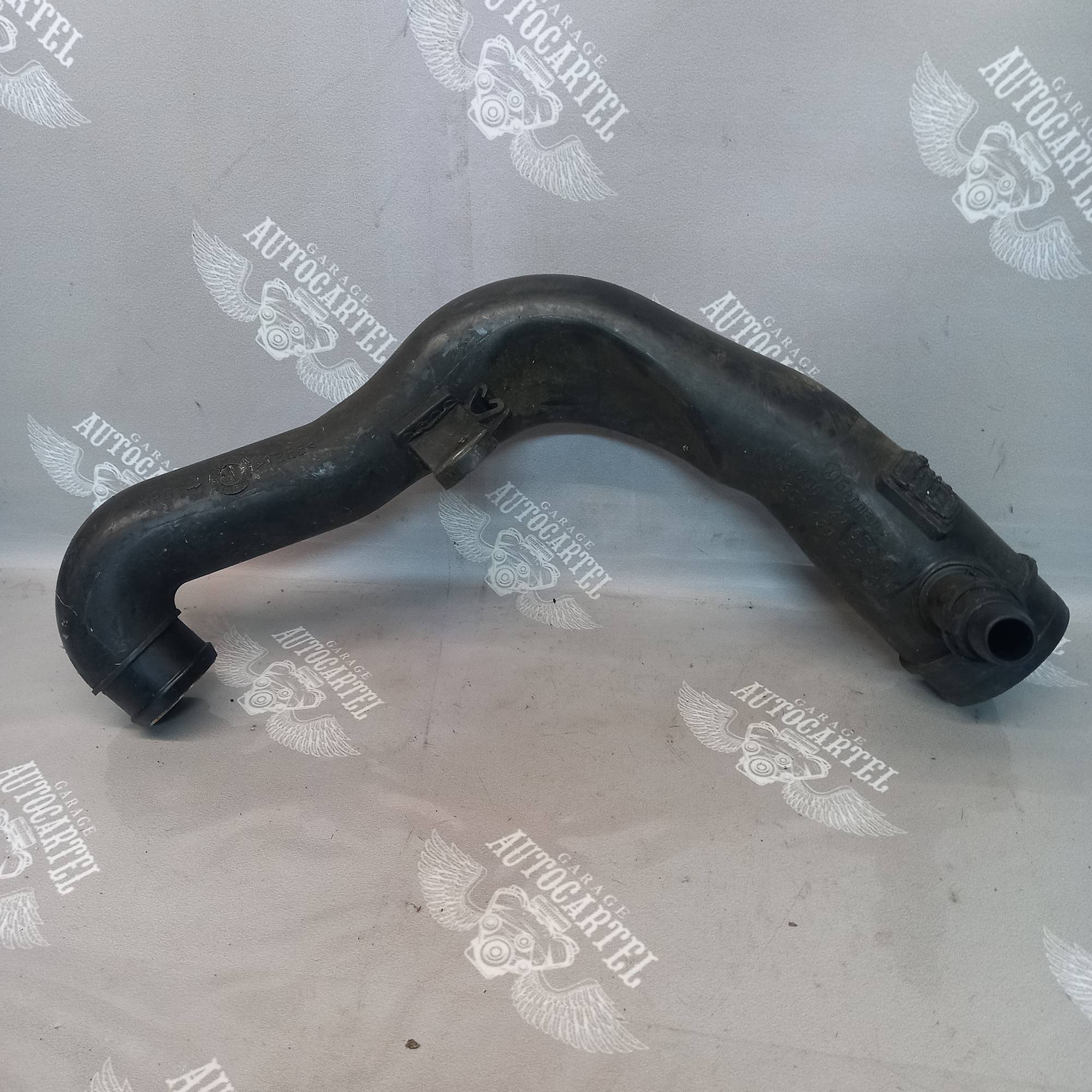 Патрубок турбіни 1.9tdi Skoda Fabia 1.4tdi 6q0129654q