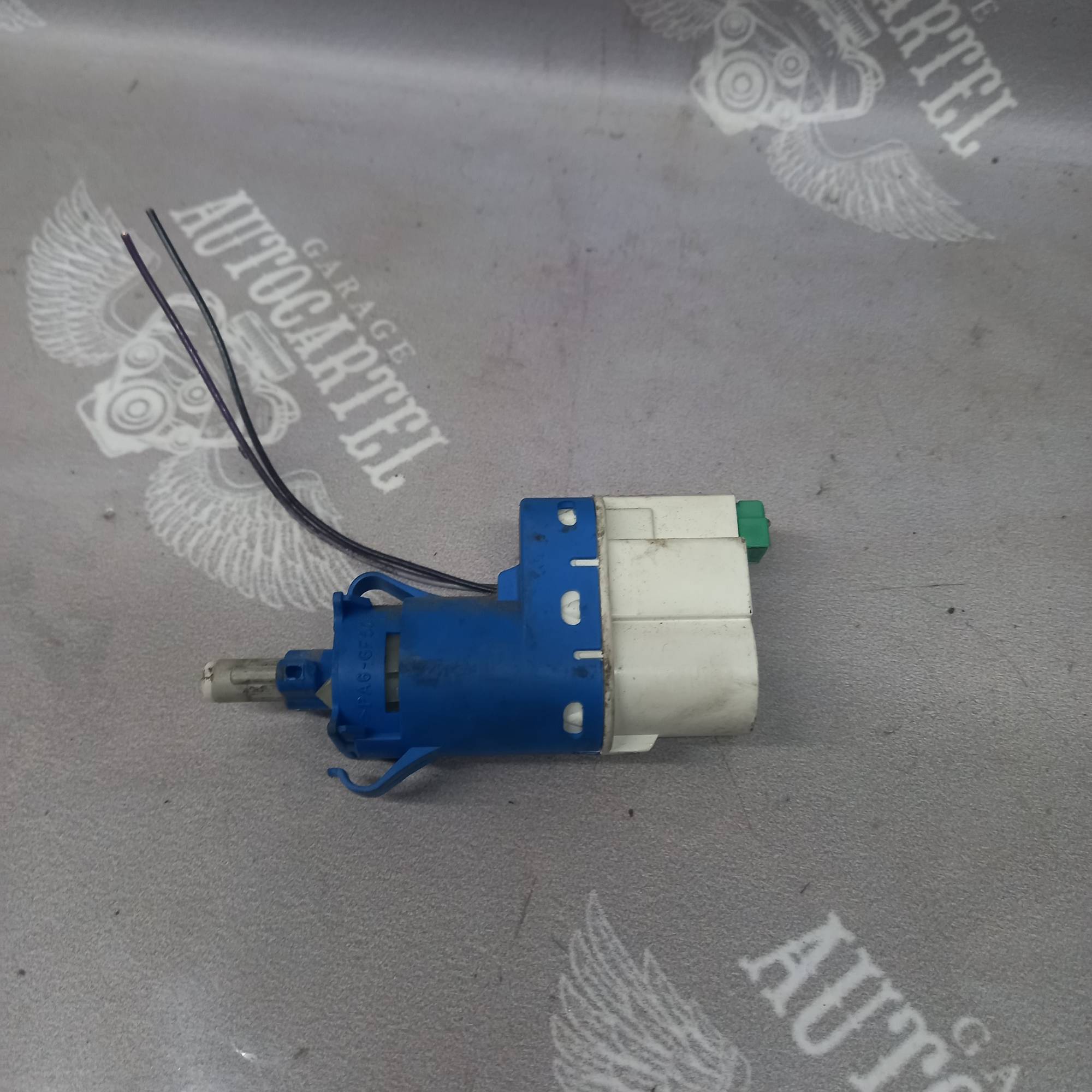 Датчик стопів (жабка)Ford focus 2 2004-2011 3m5t9c872ac