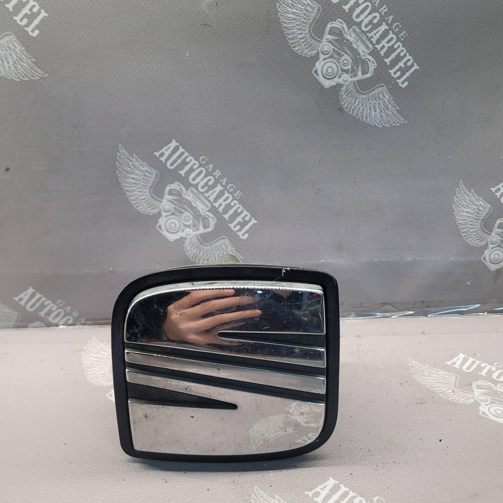 Ручка кришки багажника зовнішня SEAT IBIZA 02-09 6l6827573b