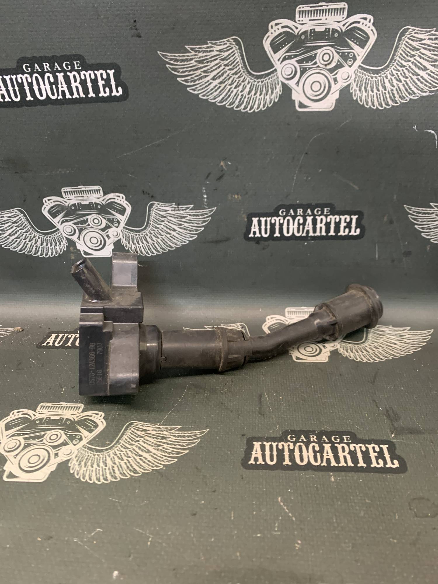 Котушка запалювання FORD FOCUS/KUGA/C-MAX/S-MAX/GALAXY 1.5 ds7g-12a366-bb