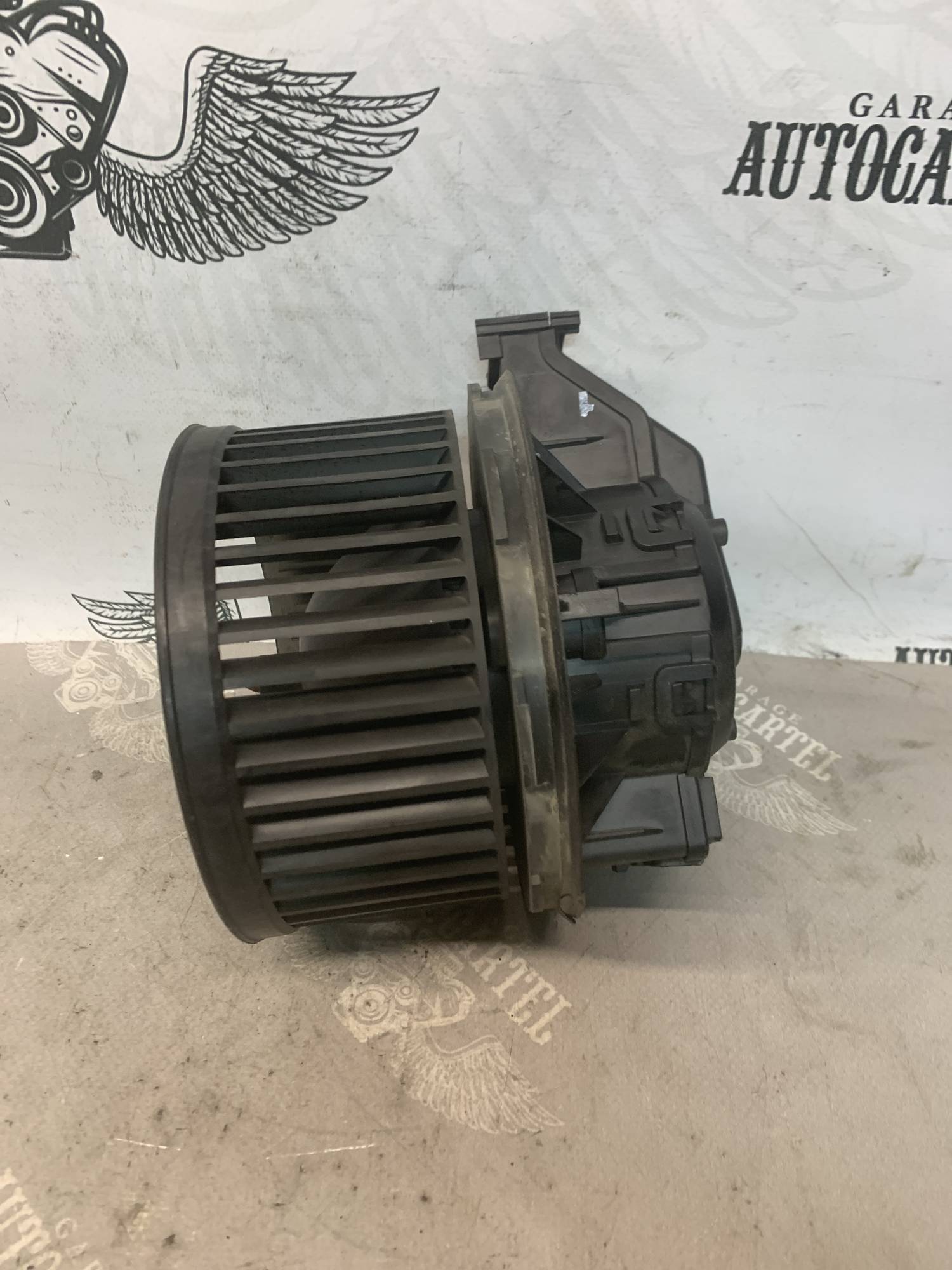 Вентилятор пічки Ford Fiesta Mk7 3137231000, 0130115551, vp8e2h18456-aa