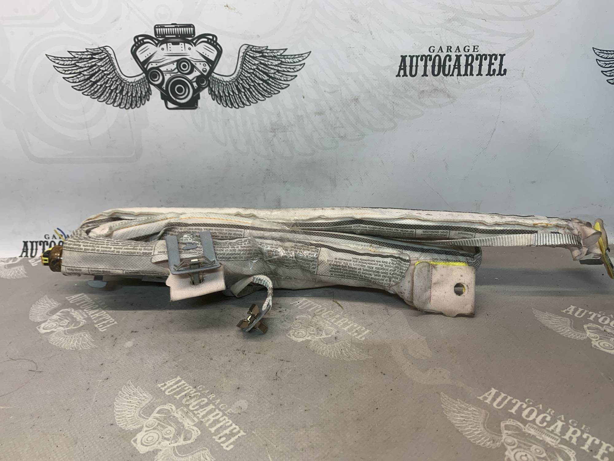 Подушка безпеки збоку ліва VOLKSWAGEN PASSAT CC 3c8880741b