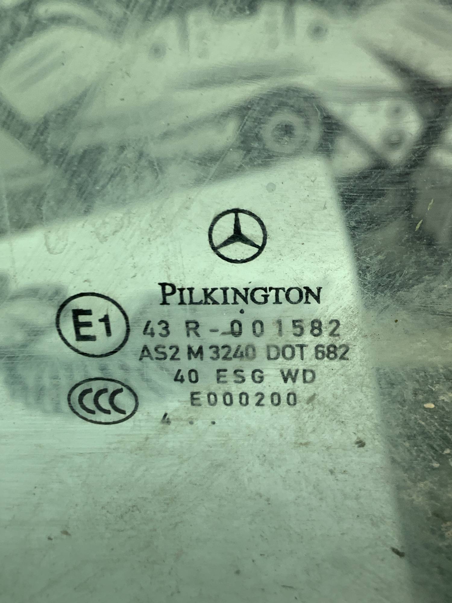 Скло дверки передньої лівої Mercedes W245 A1697250100, 43r-001582, 21802904