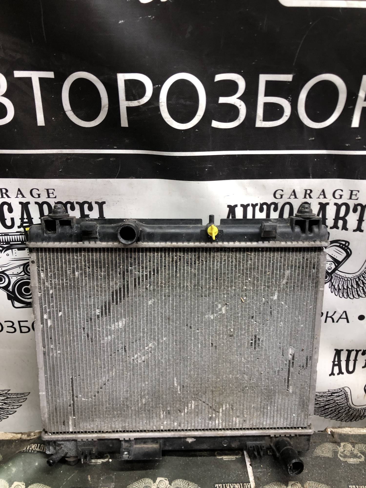 Радіатор охолодження Toyota Yaris 21827143